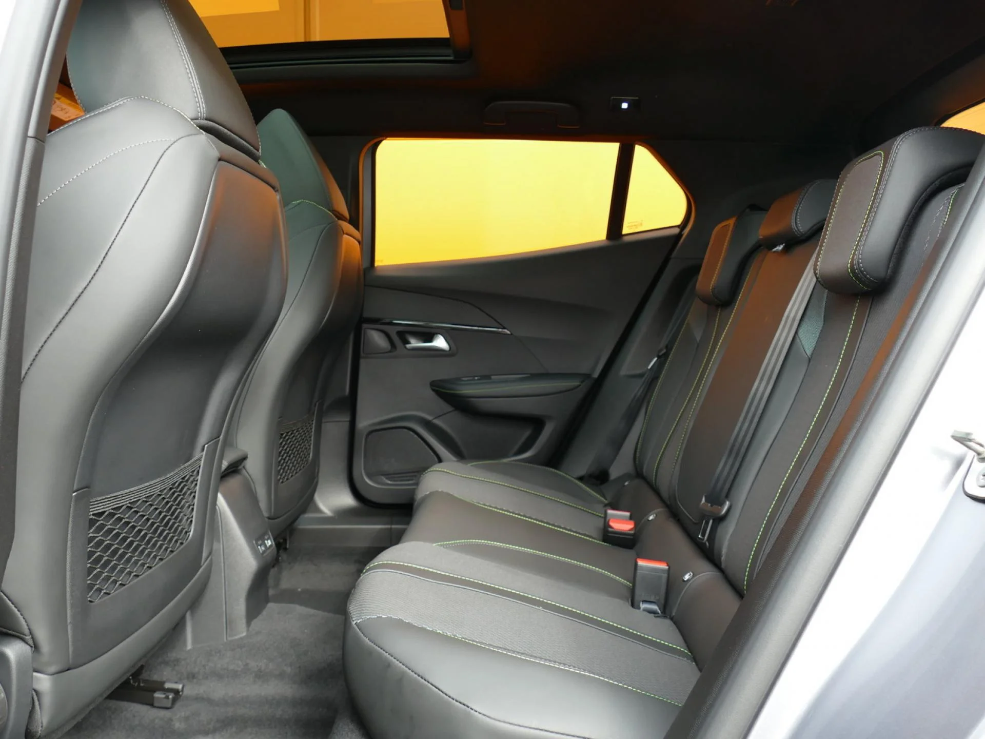 PEUGEOT 2008 - Miniature 7 sur 34 - Cliquer pour voir cette photo