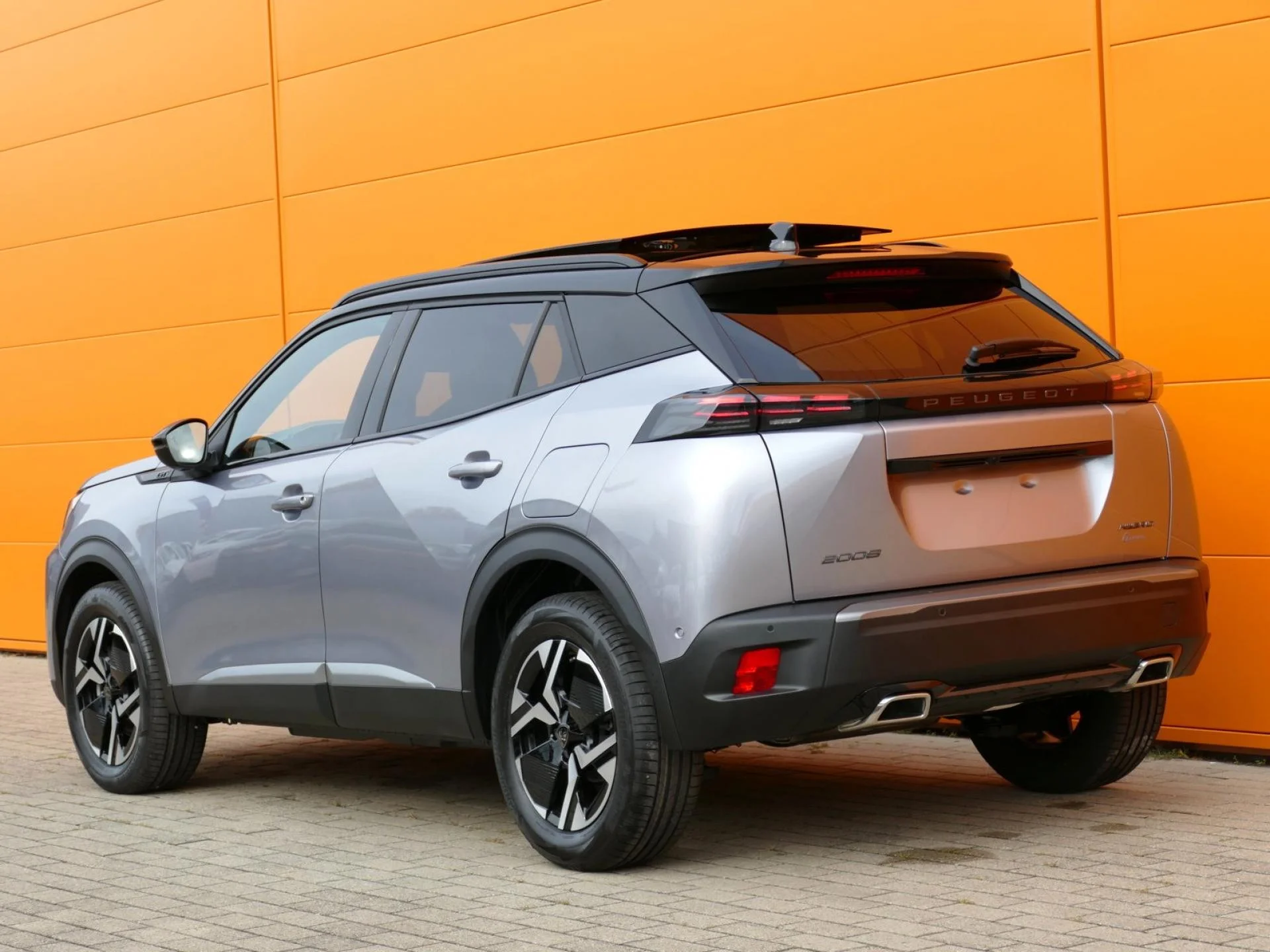 PEUGEOT 2008 - Miniature 4 sur 34 - Cliquer pour voir cette photo