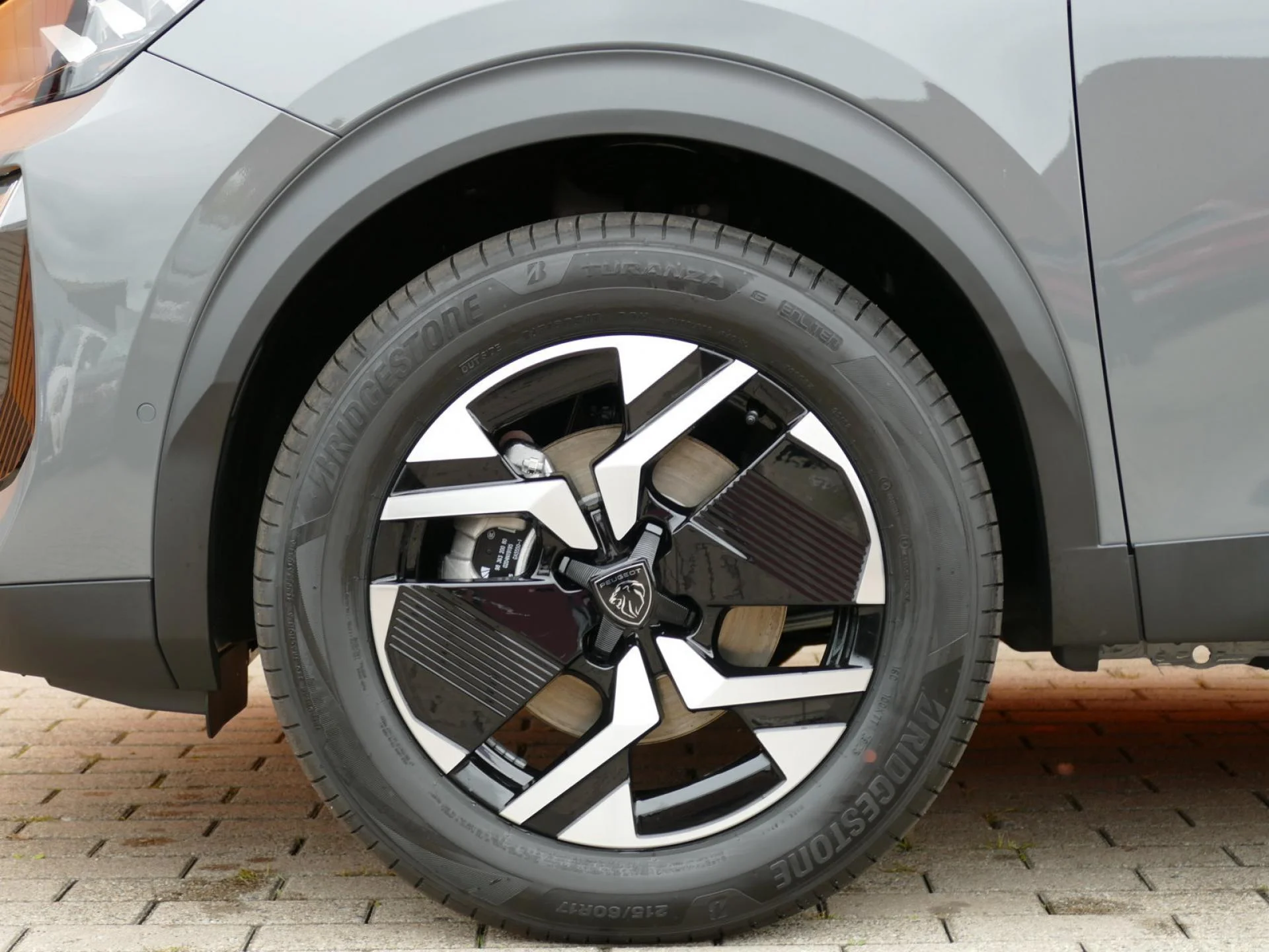 PEUGEOT 2008 - Miniature 36 sur 37 - Cliquer pour voir cette photo