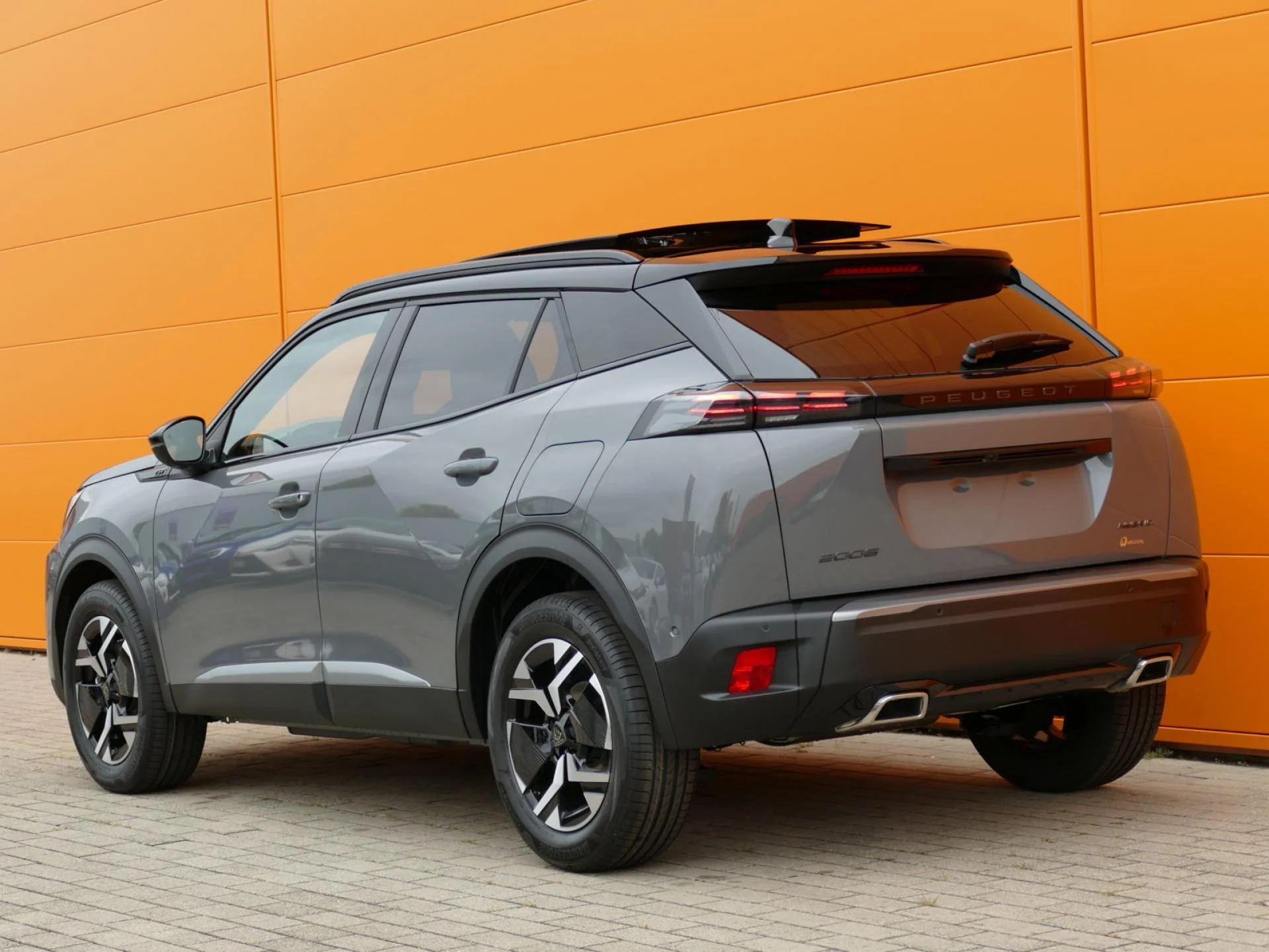 PEUGEOT 2008 - Miniature 4 sur 37 - Cliquer pour voir cette photo