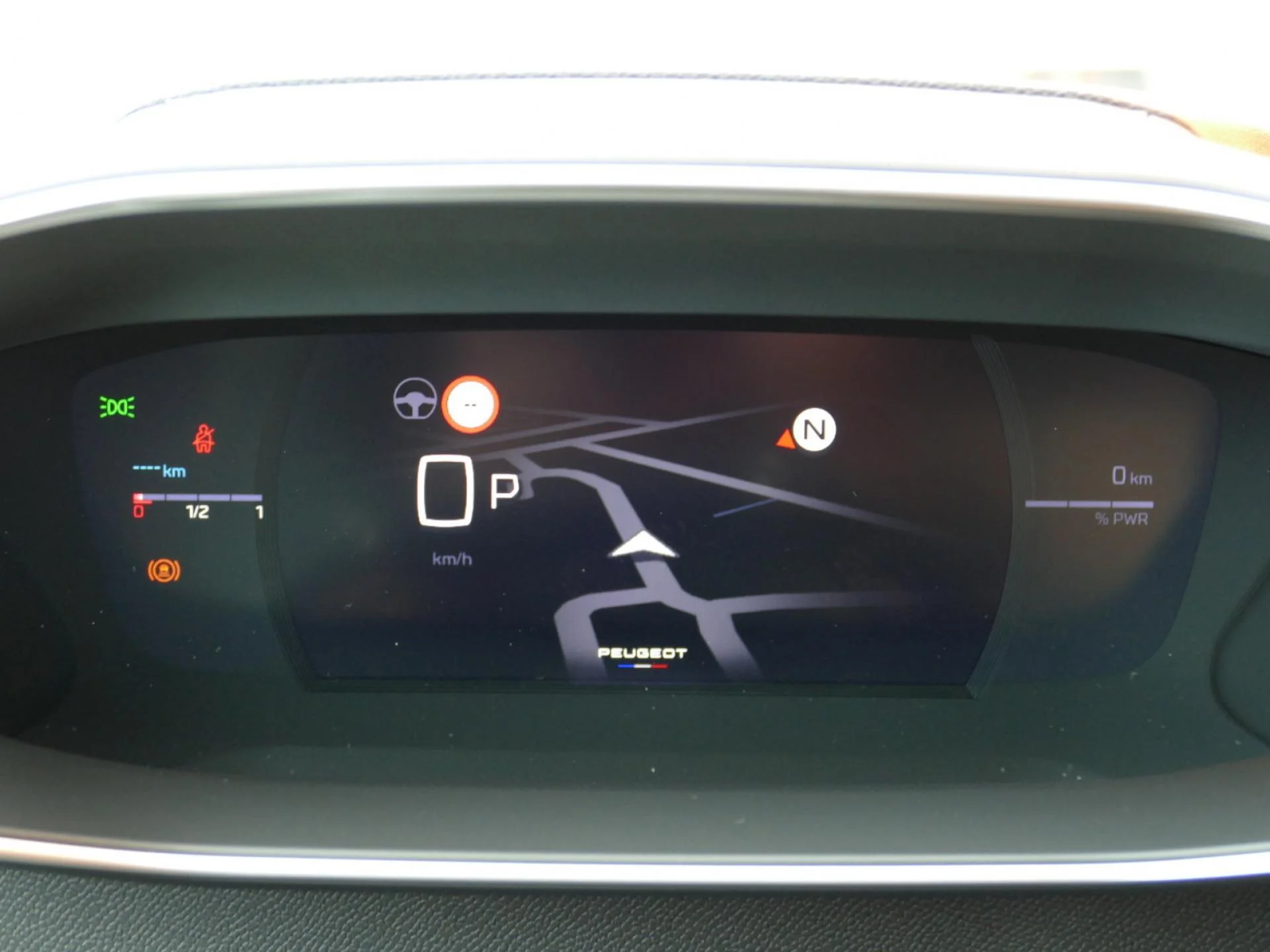 PEUGEOT 2008 - Miniature 18 sur 31 - Cliquer pour voir cette photo