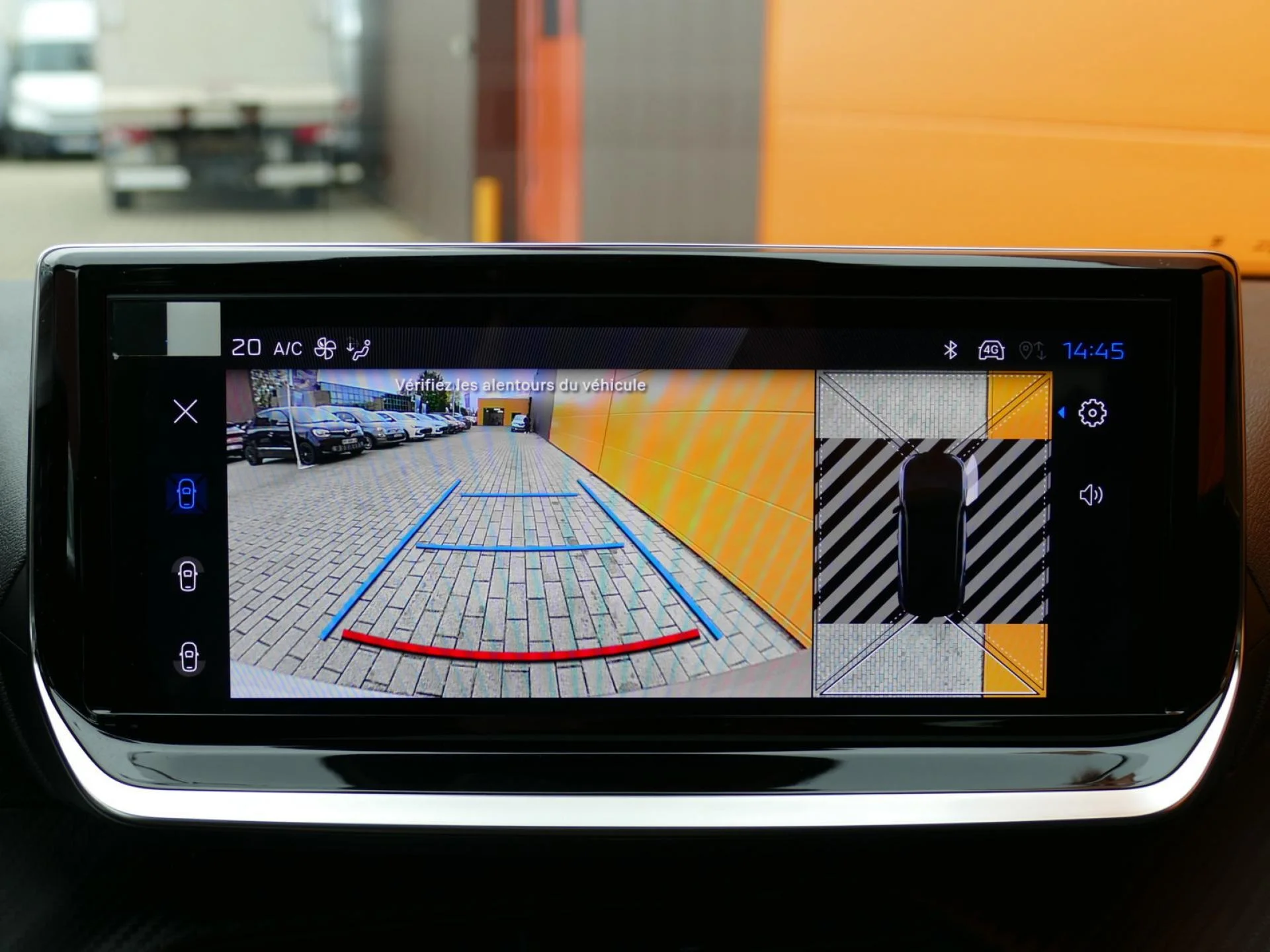 PEUGEOT 2008 - Miniature 10 sur 37 - Cliquer pour voir cette photo