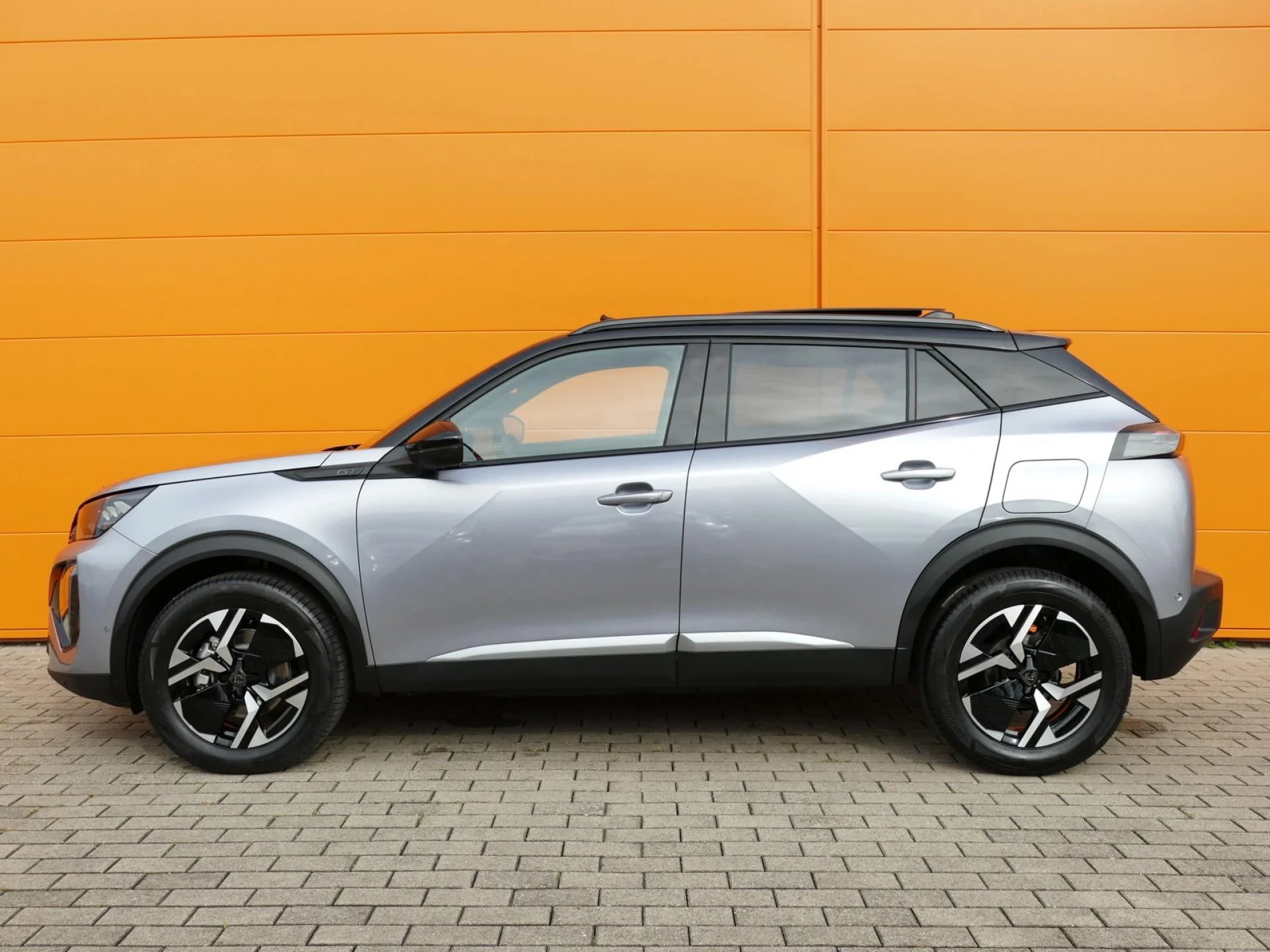 PEUGEOT 2008 - Miniature 3 sur 34 - Cliquer pour voir cette photo