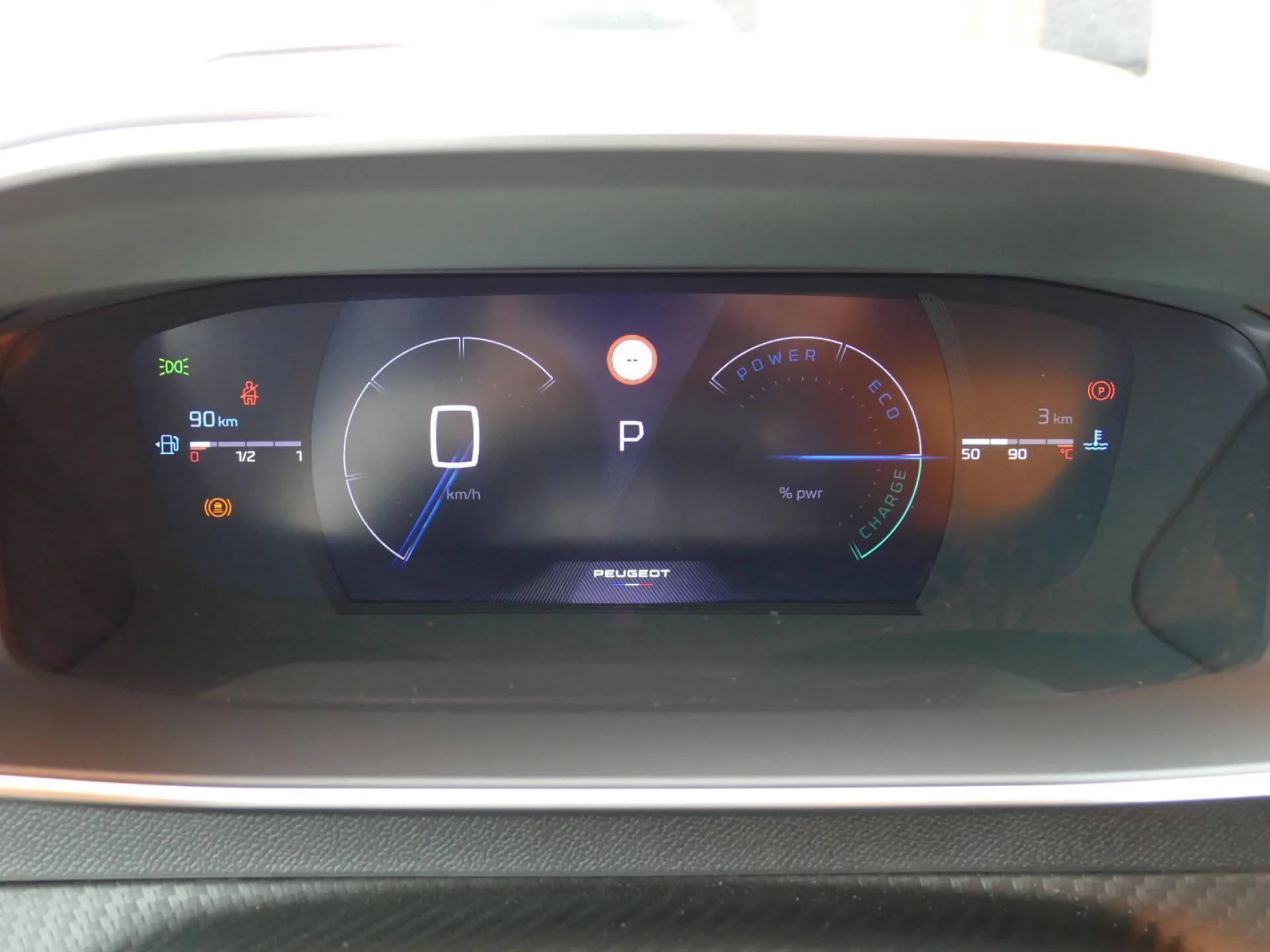 PEUGEOT 208 - Miniature 17 sur 35 - Cliquer pour voir cette photo