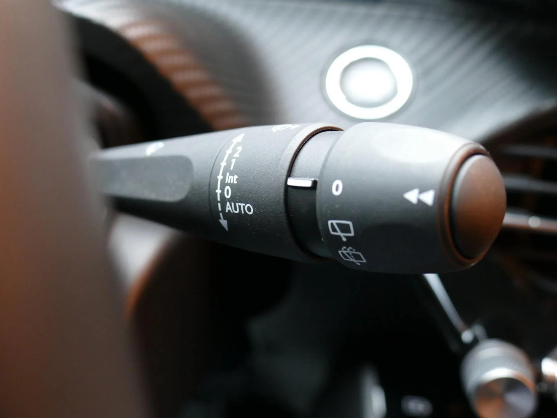 PEUGEOT 208 - Miniature 26 sur 32 - Cliquer pour voir cette photo