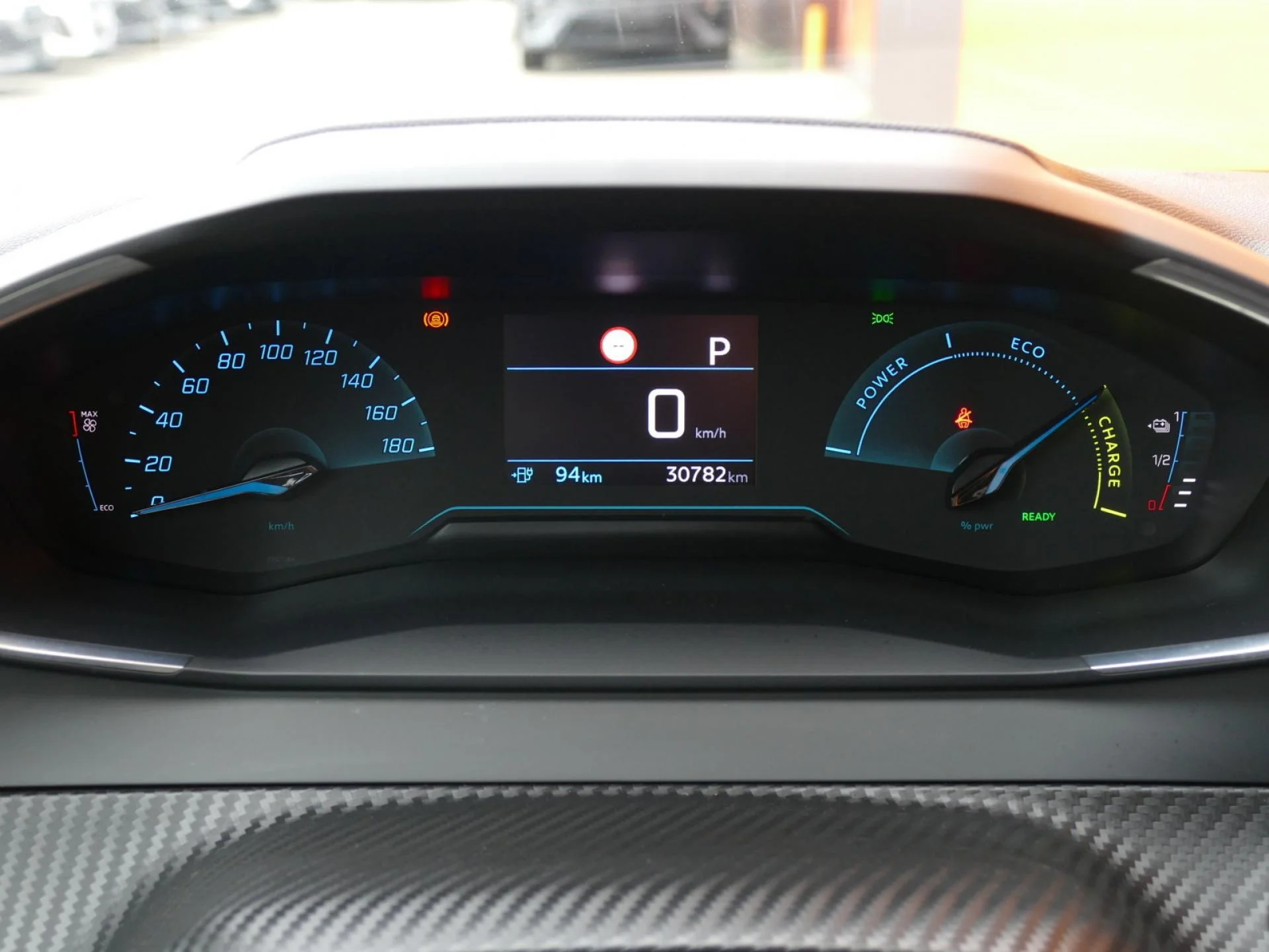 PEUGEOT 208 - Miniature 16 sur 32 - Cliquer pour voir cette photo