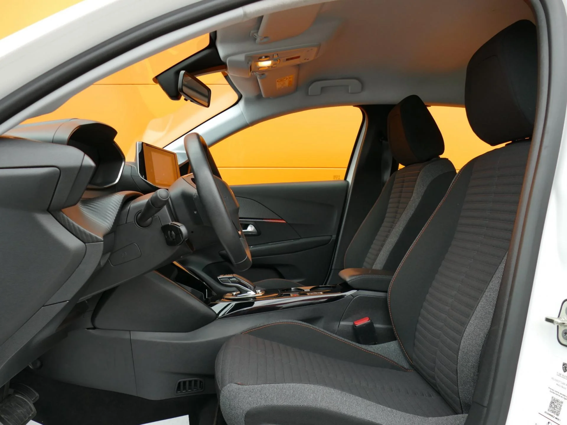 PEUGEOT 208 - Miniature 5 sur 32 - Cliquer pour voir cette photo