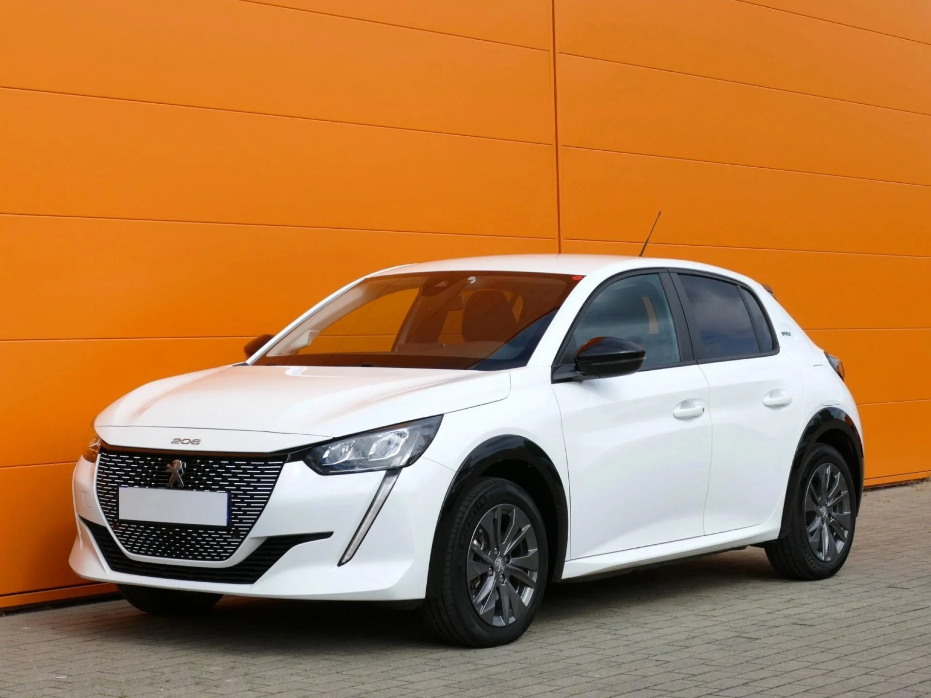 PEUGEOT 208 - Miniature 3 sur 32 - Cliquer pour voir cette photo