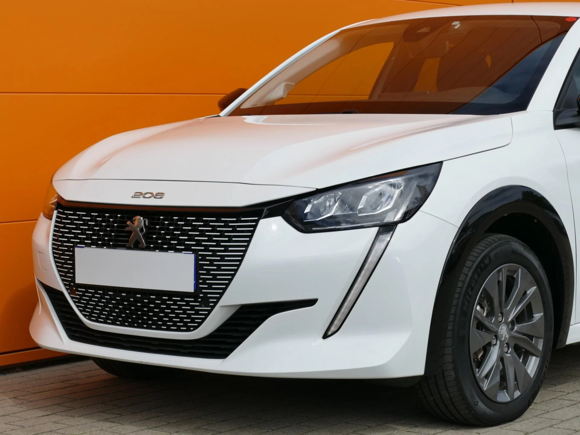 PEUGEOT 208 - Miniature 26 sur 32 - Cliquer pour voir cette photo