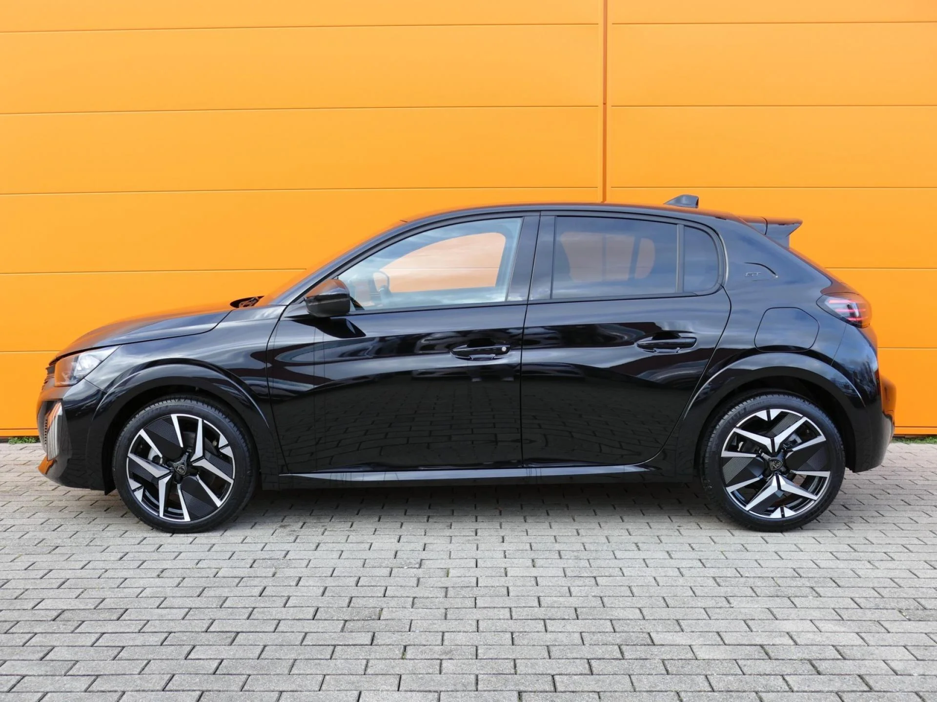 PEUGEOT 208 - Miniature 3 sur 30 - Cliquer pour voir cette photo