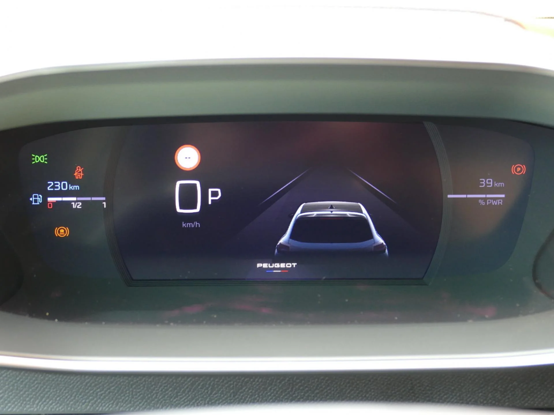 PEUGEOT 208 - Miniature 16 sur 32 - Cliquer pour voir cette photo