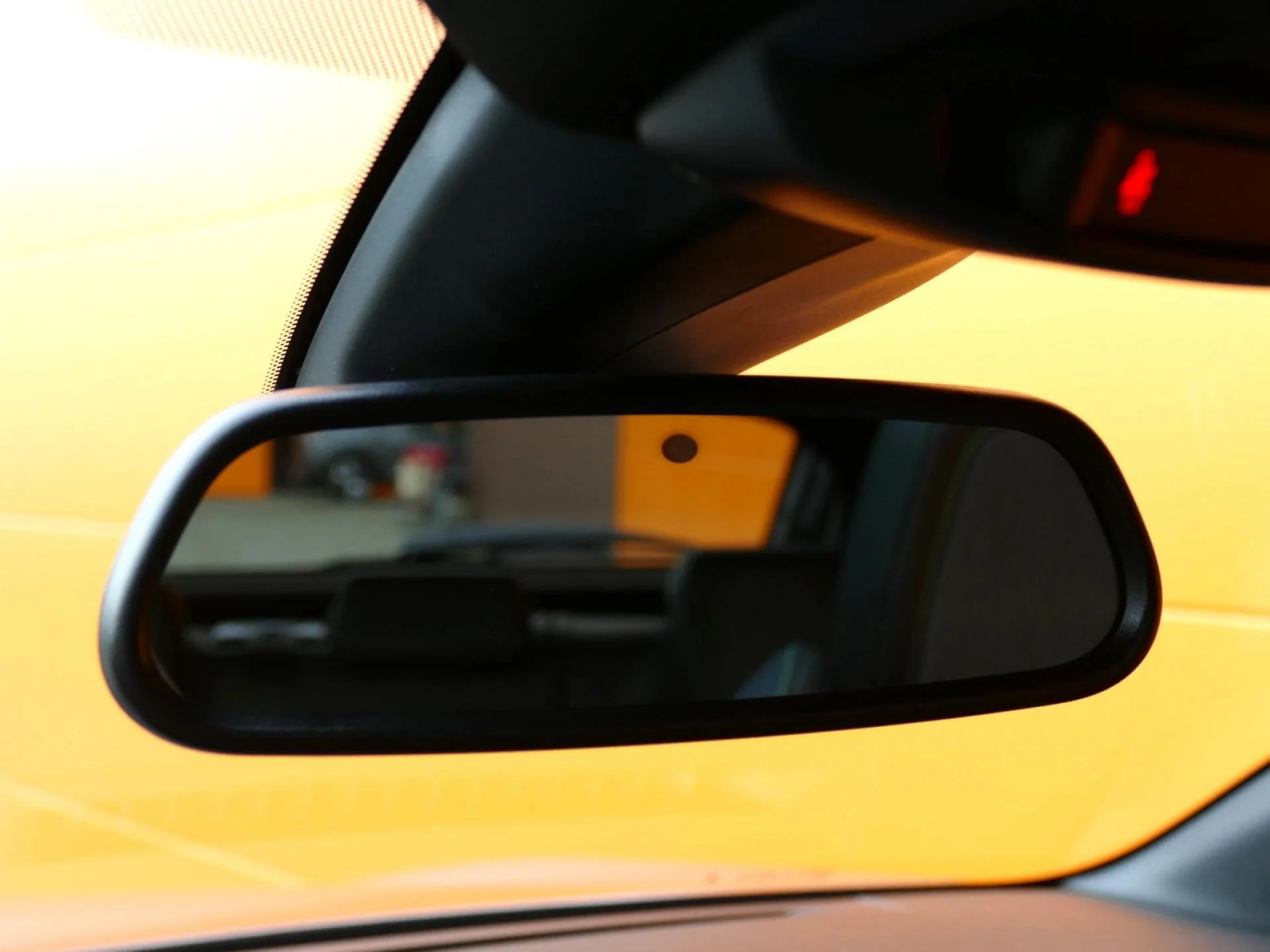 PEUGEOT 208 - Miniature 23 sur 31 - Cliquer pour voir cette photo