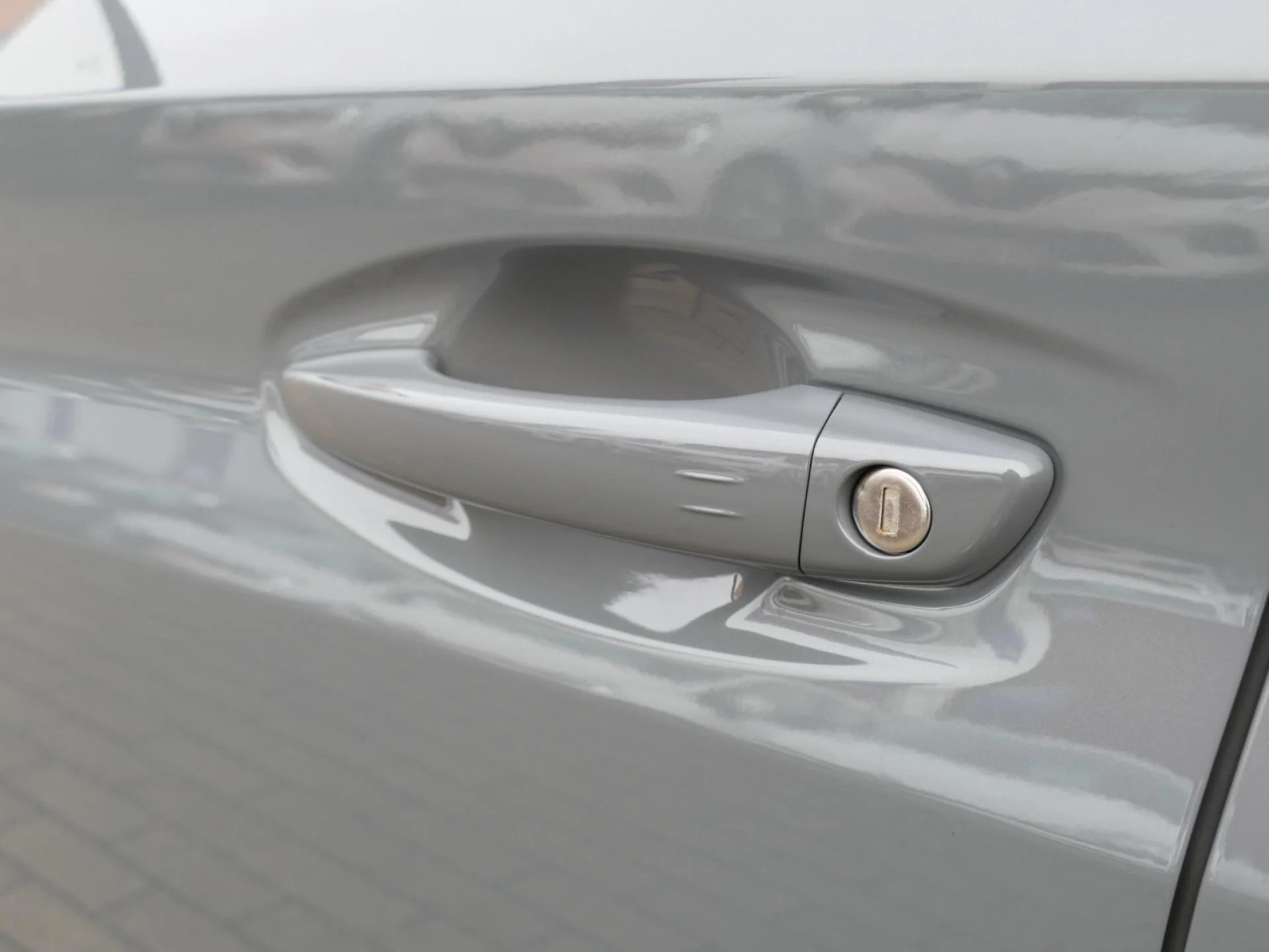 PEUGEOT 208 - Miniature 27 sur 30 - Cliquer pour voir cette photo