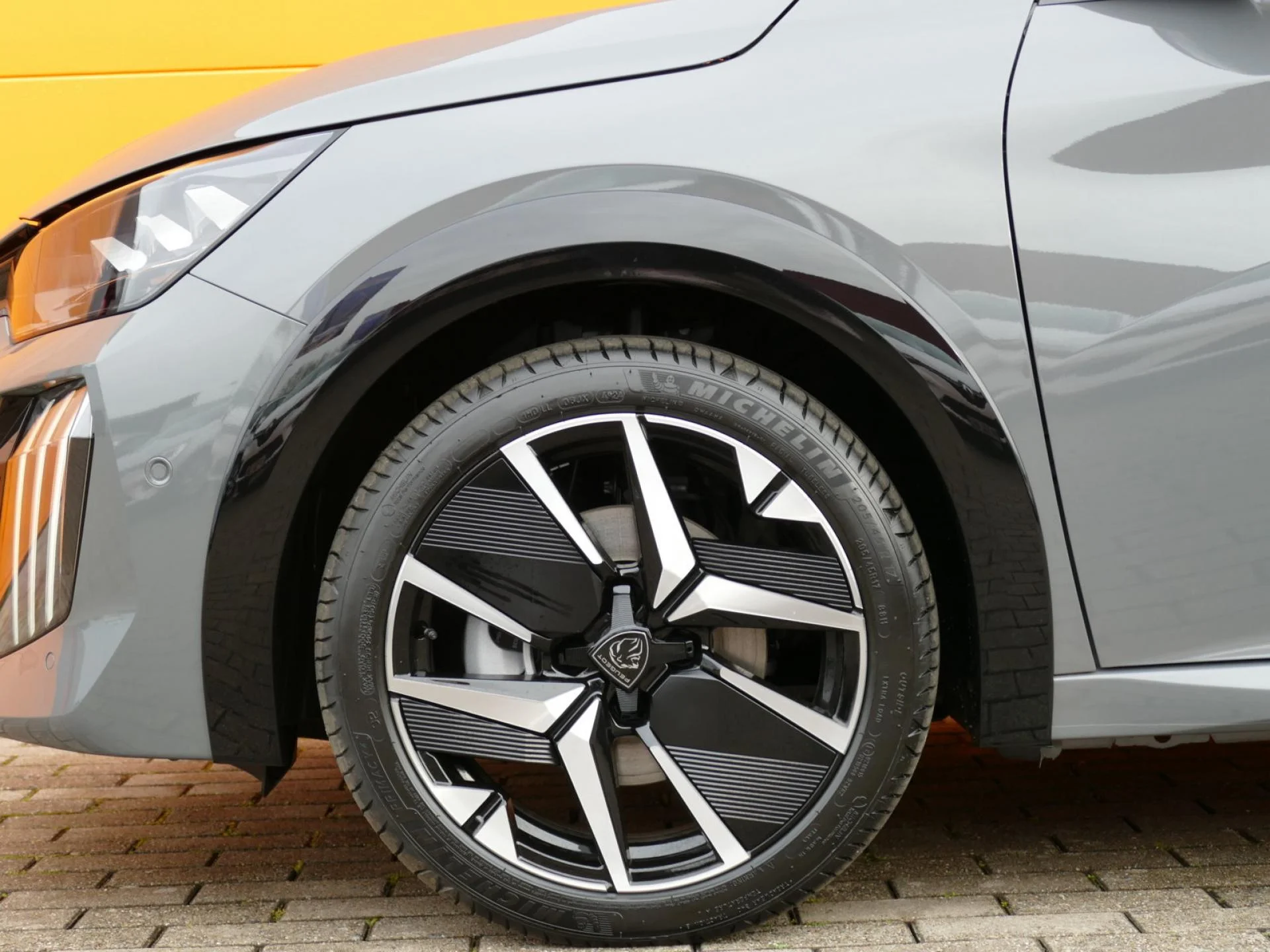 PEUGEOT 208 - Miniature 26 sur 30 - Cliquer pour voir cette photo