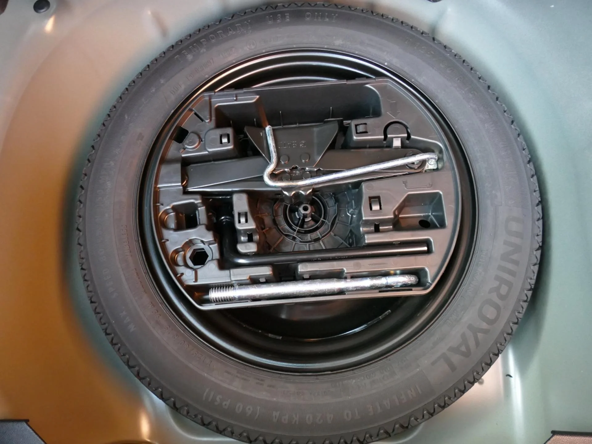 PEUGEOT 208 - Miniature 29 sur 30 - Cliquer pour voir cette photo