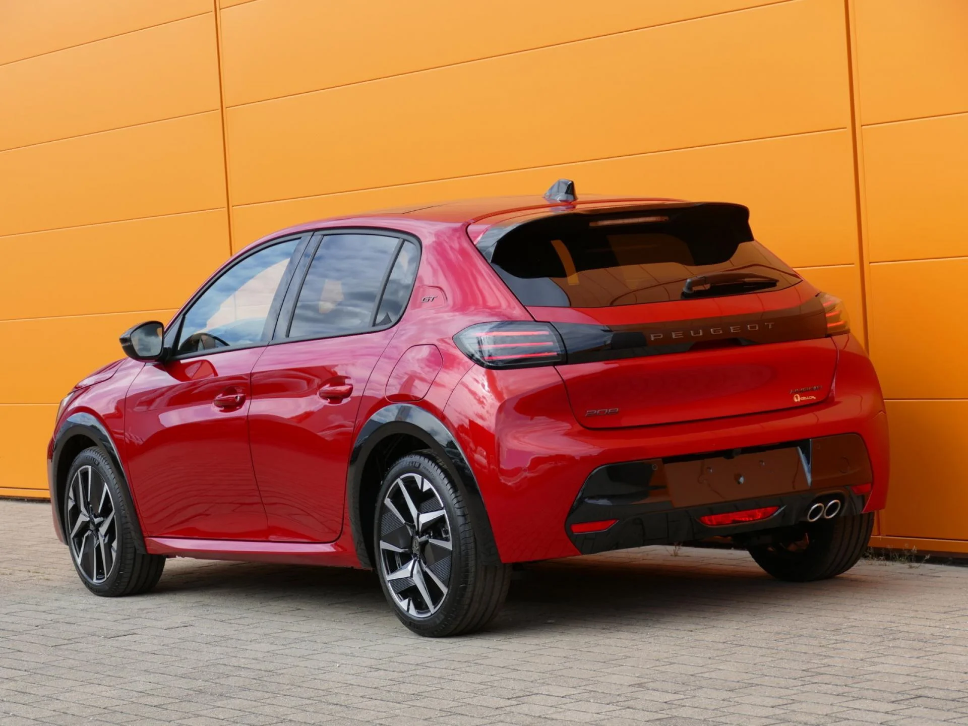 PEUGEOT 208 - Miniature 5 sur 35 - Cliquer pour voir cette photo