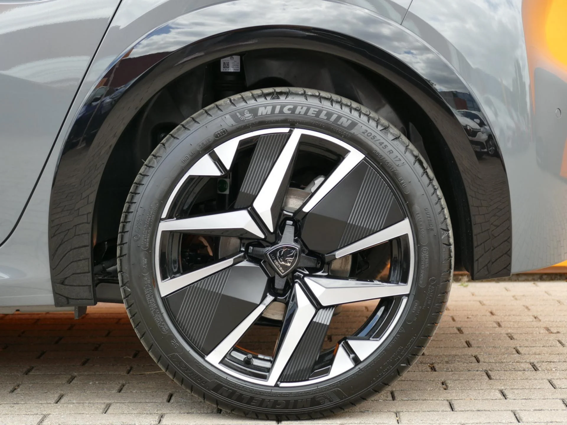 PEUGEOT 208 - Miniature 32 sur 32 - Cliquer pour voir cette photo