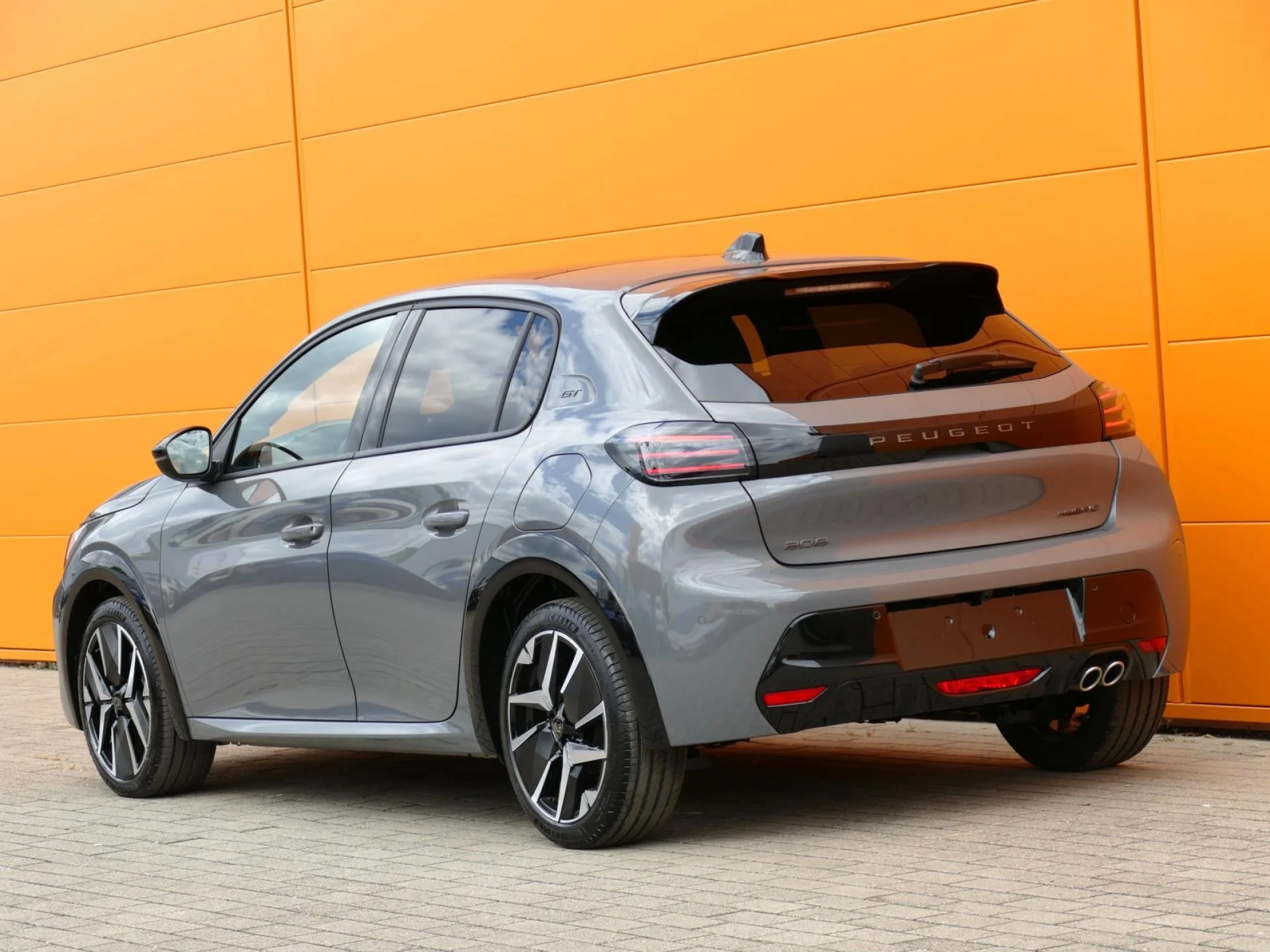 PEUGEOT 208 - Miniature 3 sur 32 - Cliquer pour voir cette photo