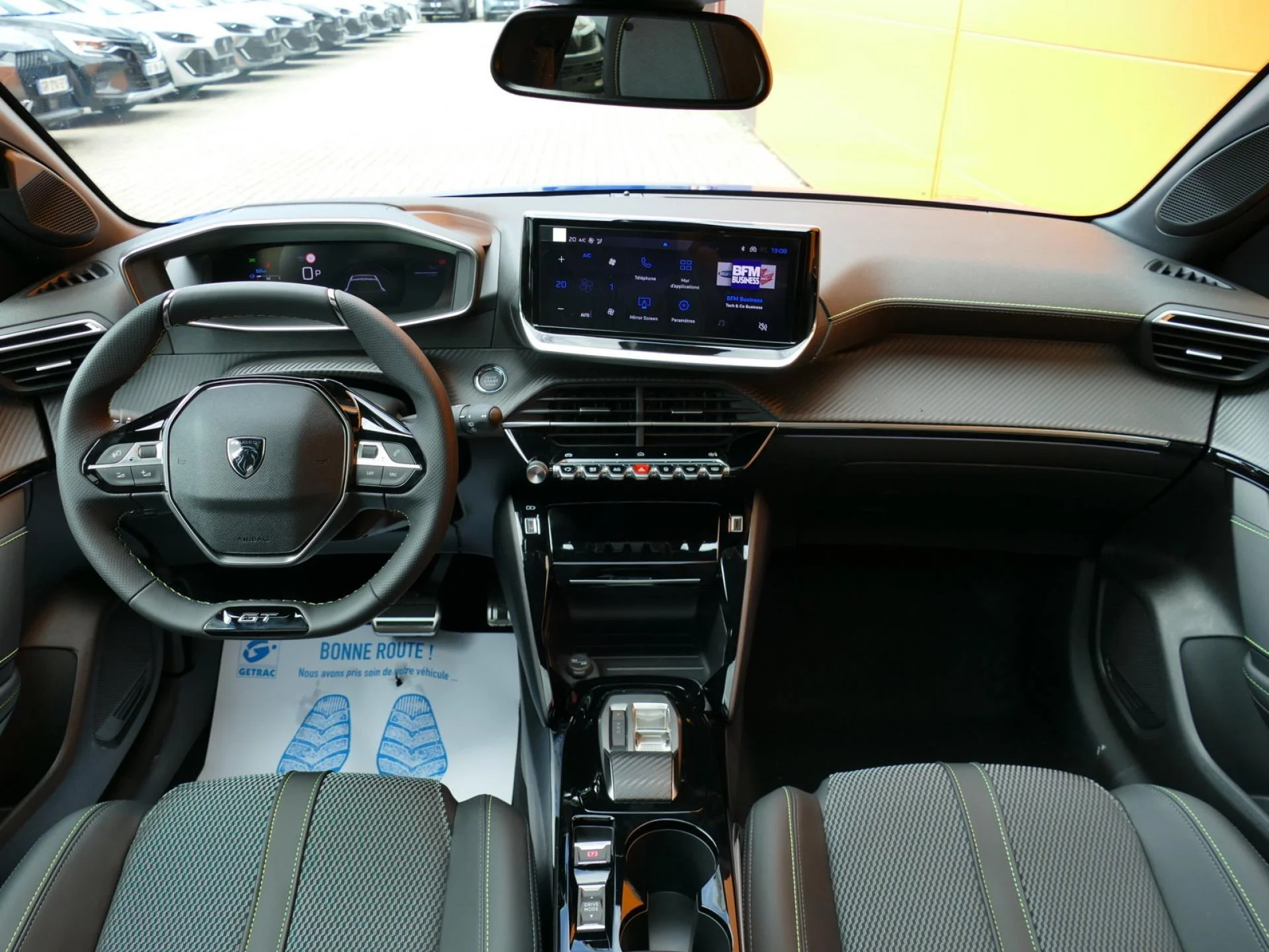 PEUGEOT 208 - Miniature 5 sur 34 - Cliquer pour voir cette photo