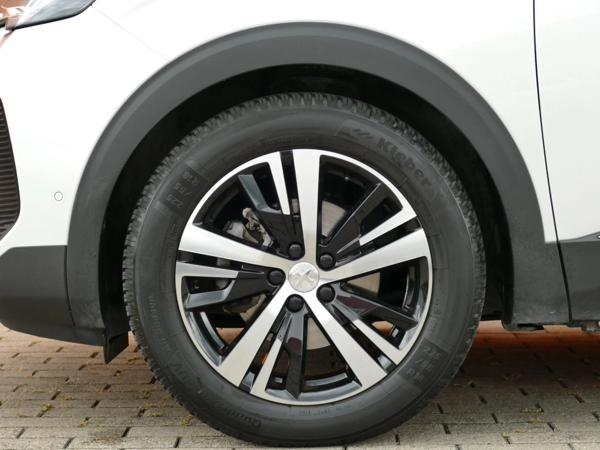 PEUGEOT 3008 - Miniature 35 sur 36 - Cliquer pour voir cette photo