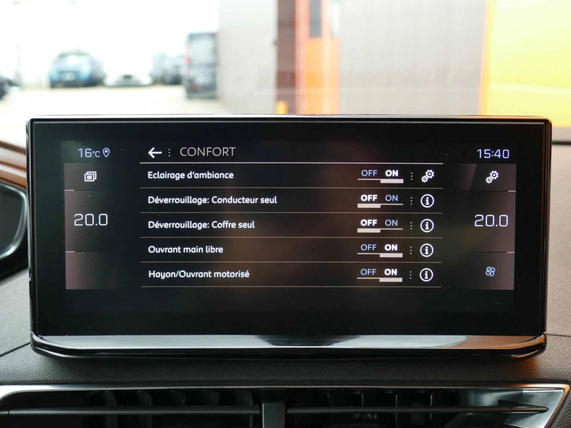 PEUGEOT 3008 - Miniature 13 sur 36 - Cliquer pour voir cette photo