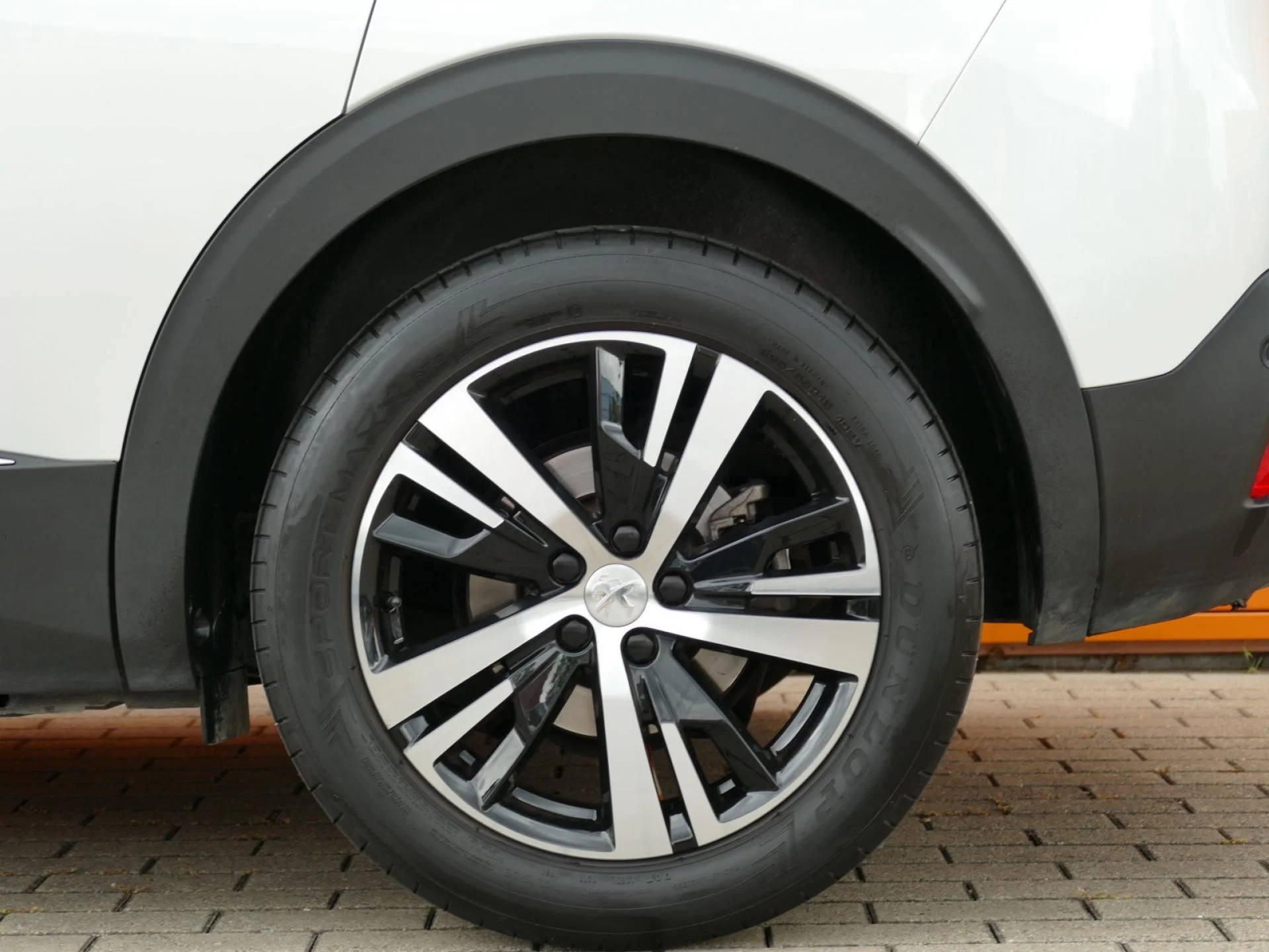 PEUGEOT 3008 - Miniature 36 sur 36 - Cliquer pour voir cette photo