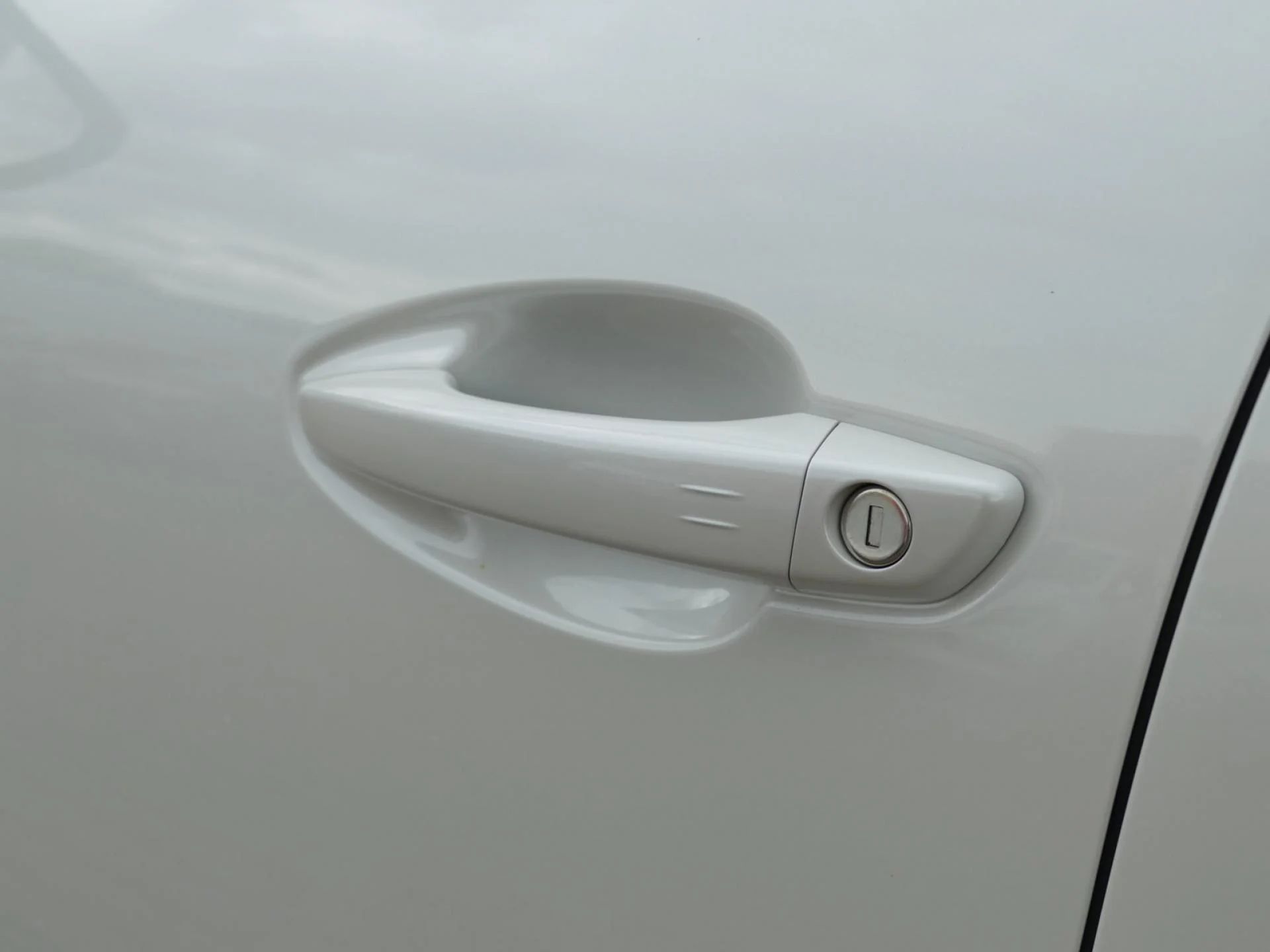 PEUGEOT 3008 - Miniature 28 sur 36 - Cliquer pour voir cette photo