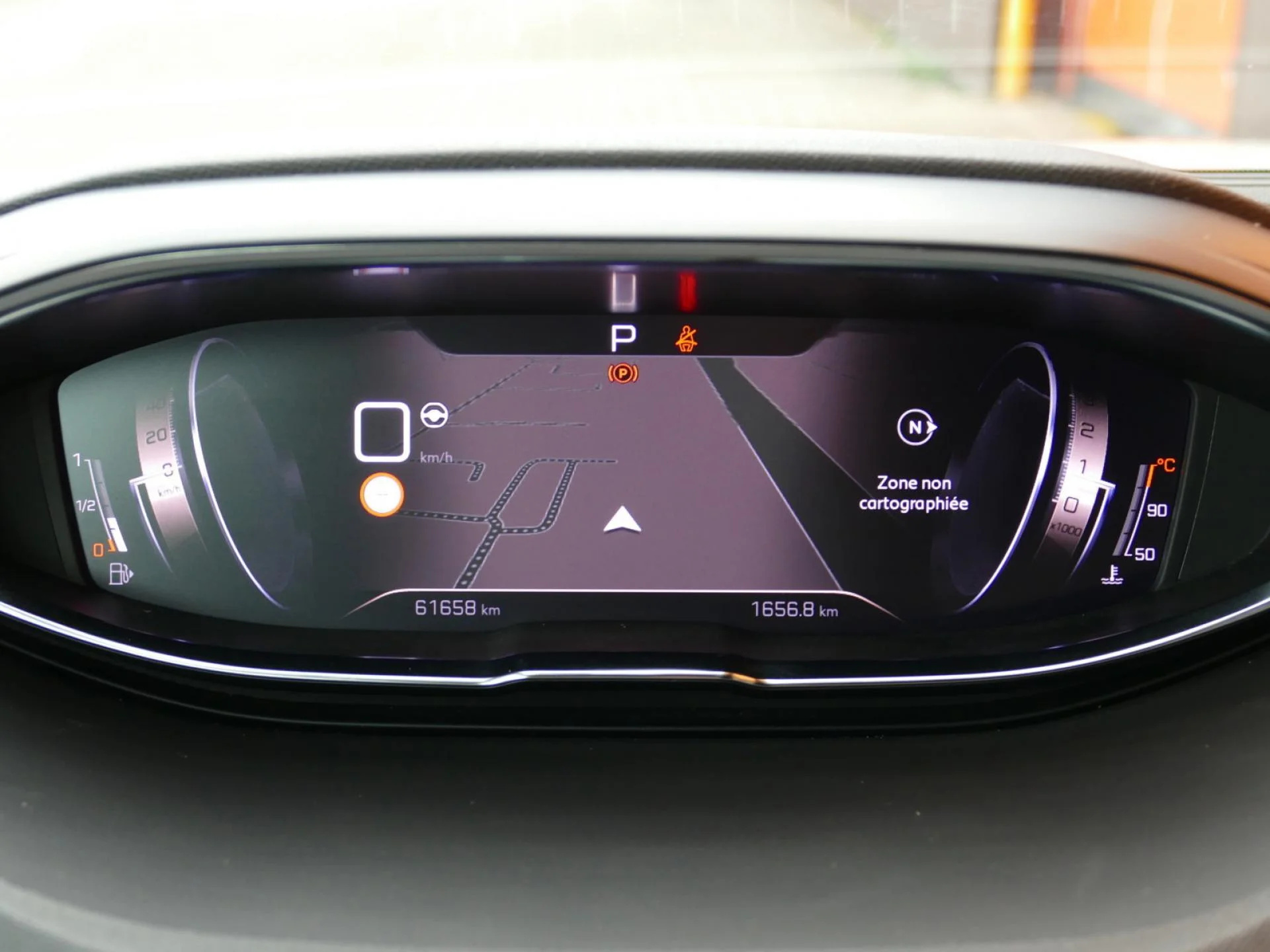 PEUGEOT 3008 - Miniature 18 sur 36 - Cliquer pour voir cette photo
