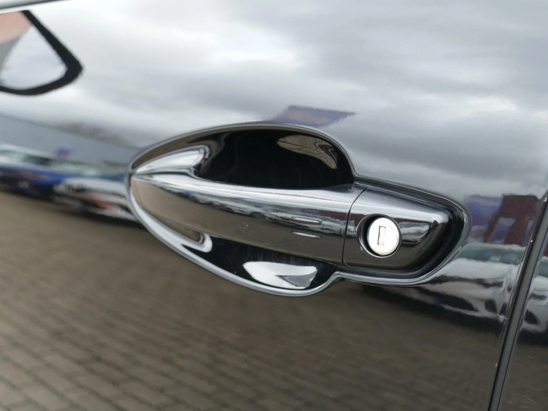 PEUGEOT 3008 - Miniature 25 sur 32 - Cliquer pour voir cette photo