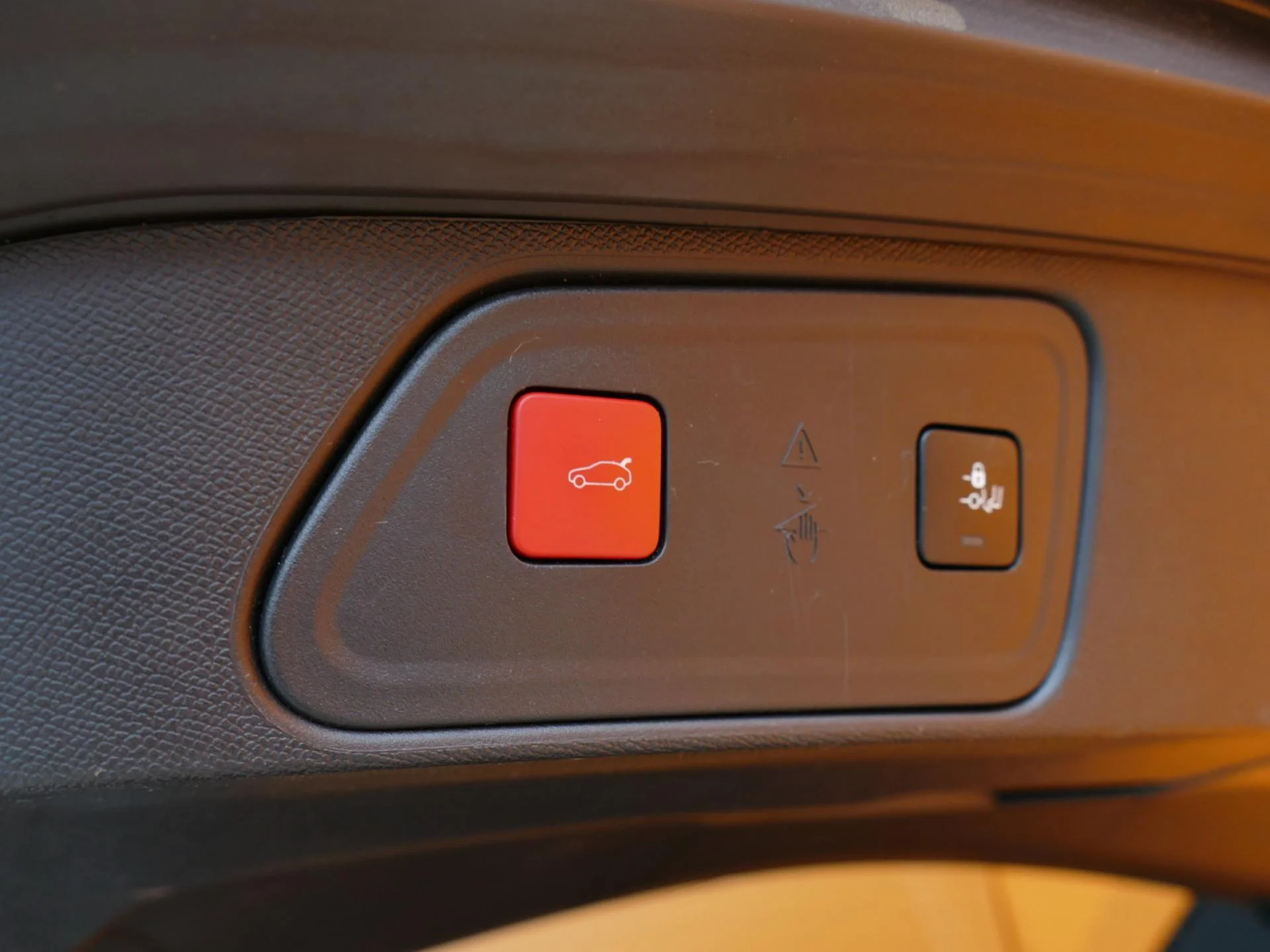 PEUGEOT 3008 - Miniature 20 sur 32 - Cliquer pour voir cette photo