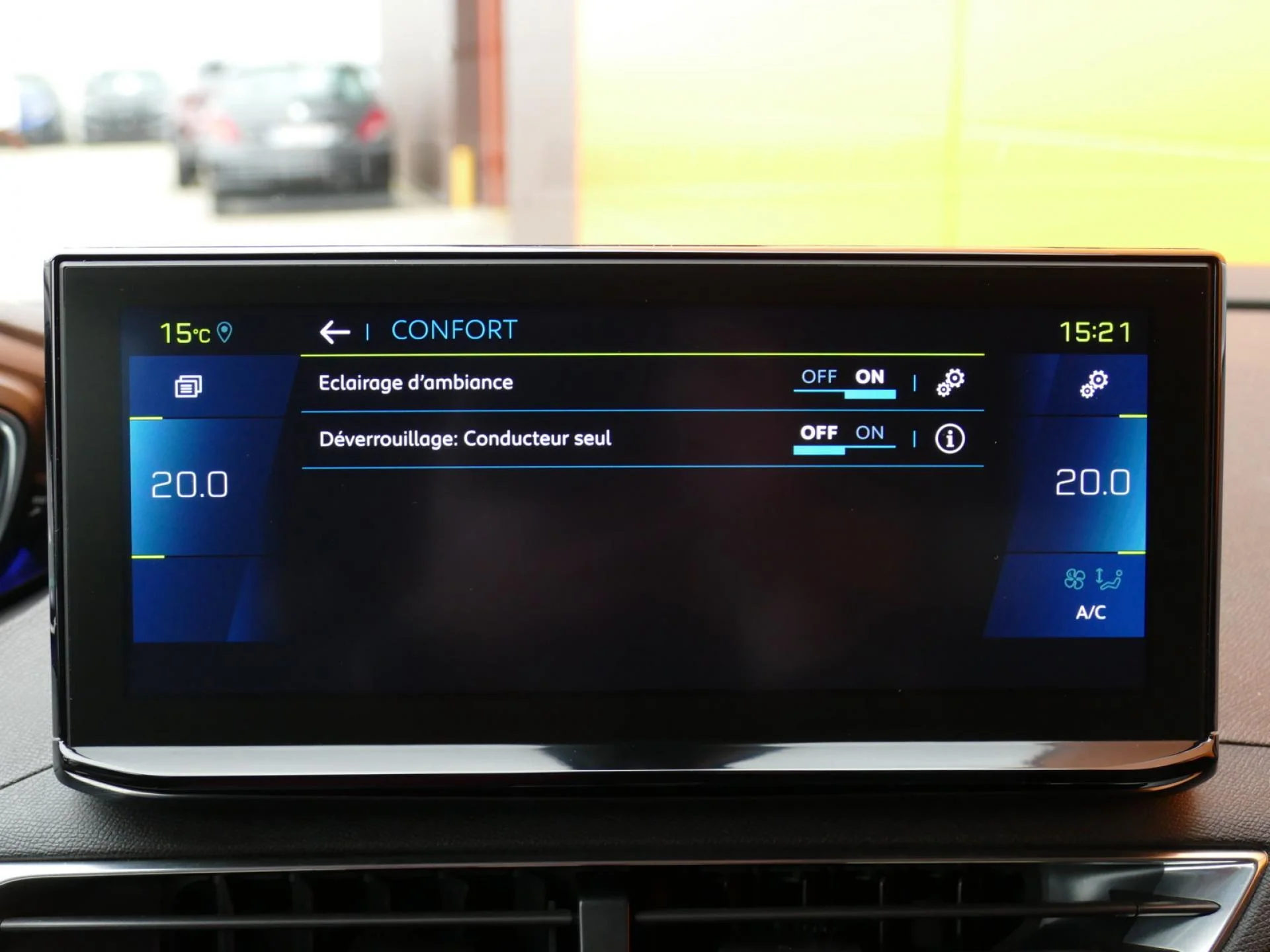 PEUGEOT 3008 - Miniature 13 sur 32 - Cliquer pour voir cette photo