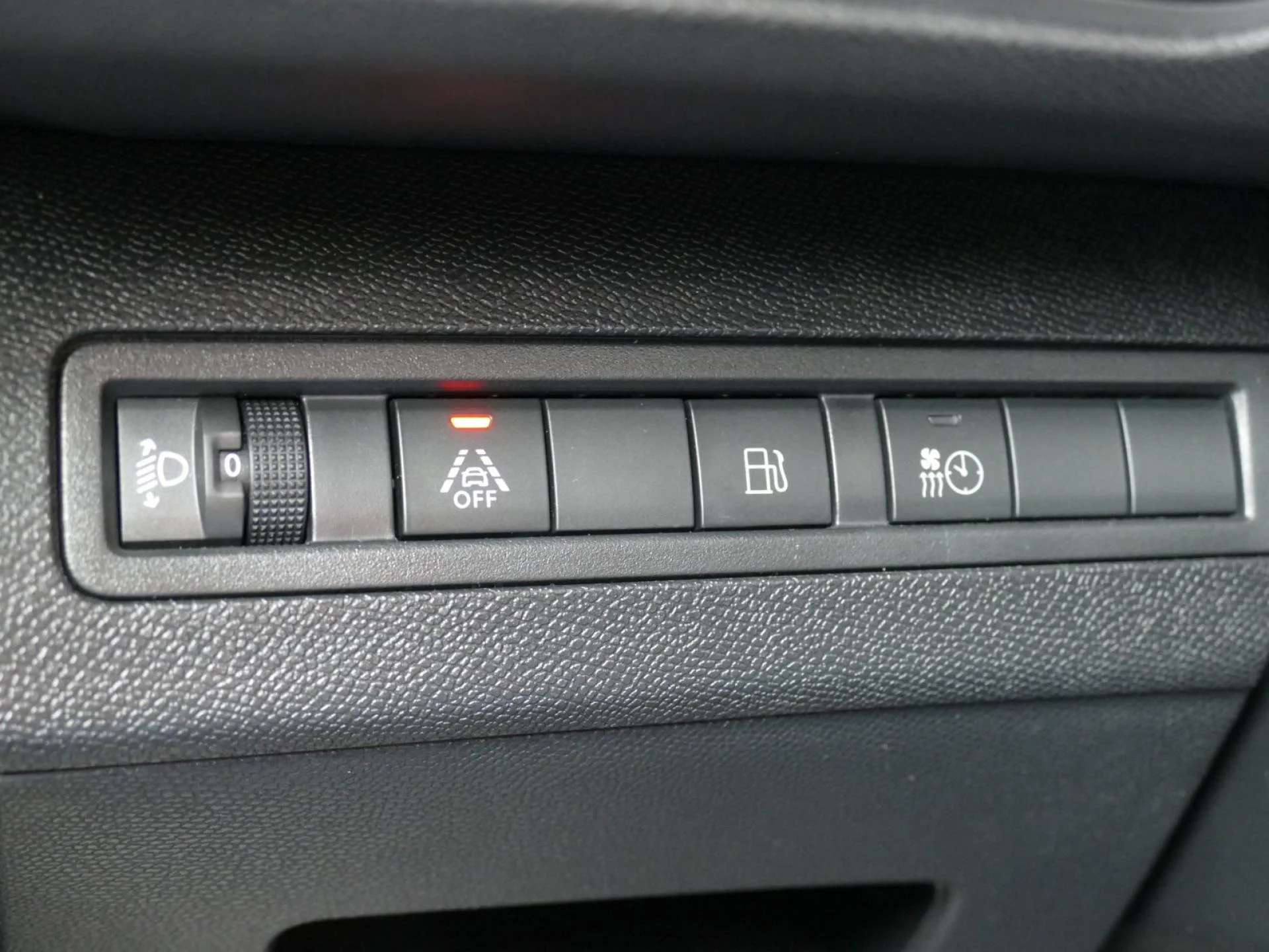 PEUGEOT 3008 - Miniature 19 sur 32 - Cliquer pour voir cette photo