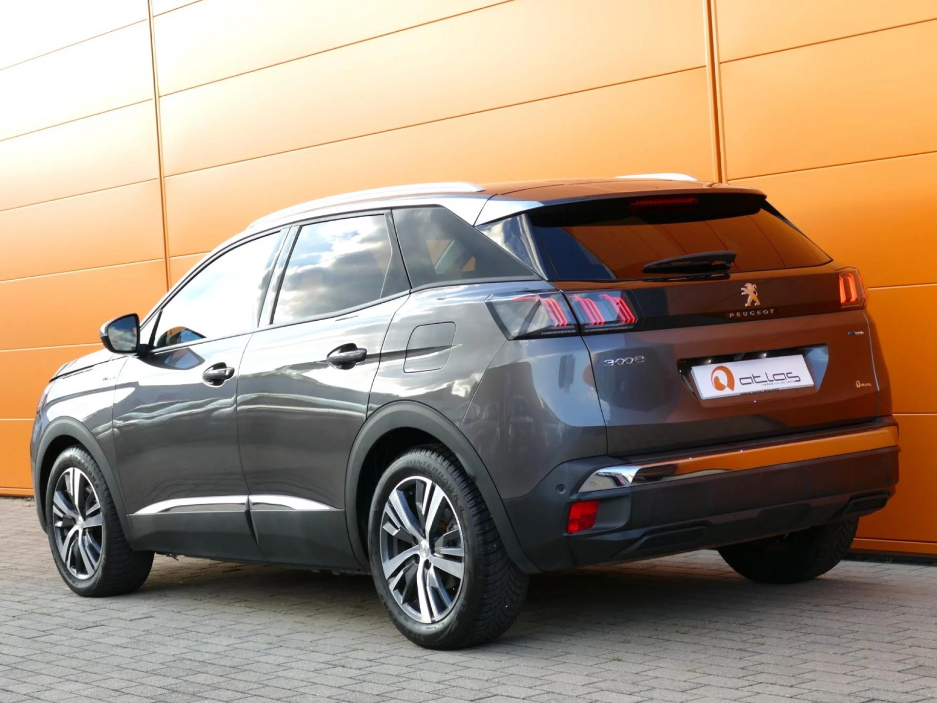 PEUGEOT 3008 - Miniature 4 sur 32 - Cliquer pour voir cette photo