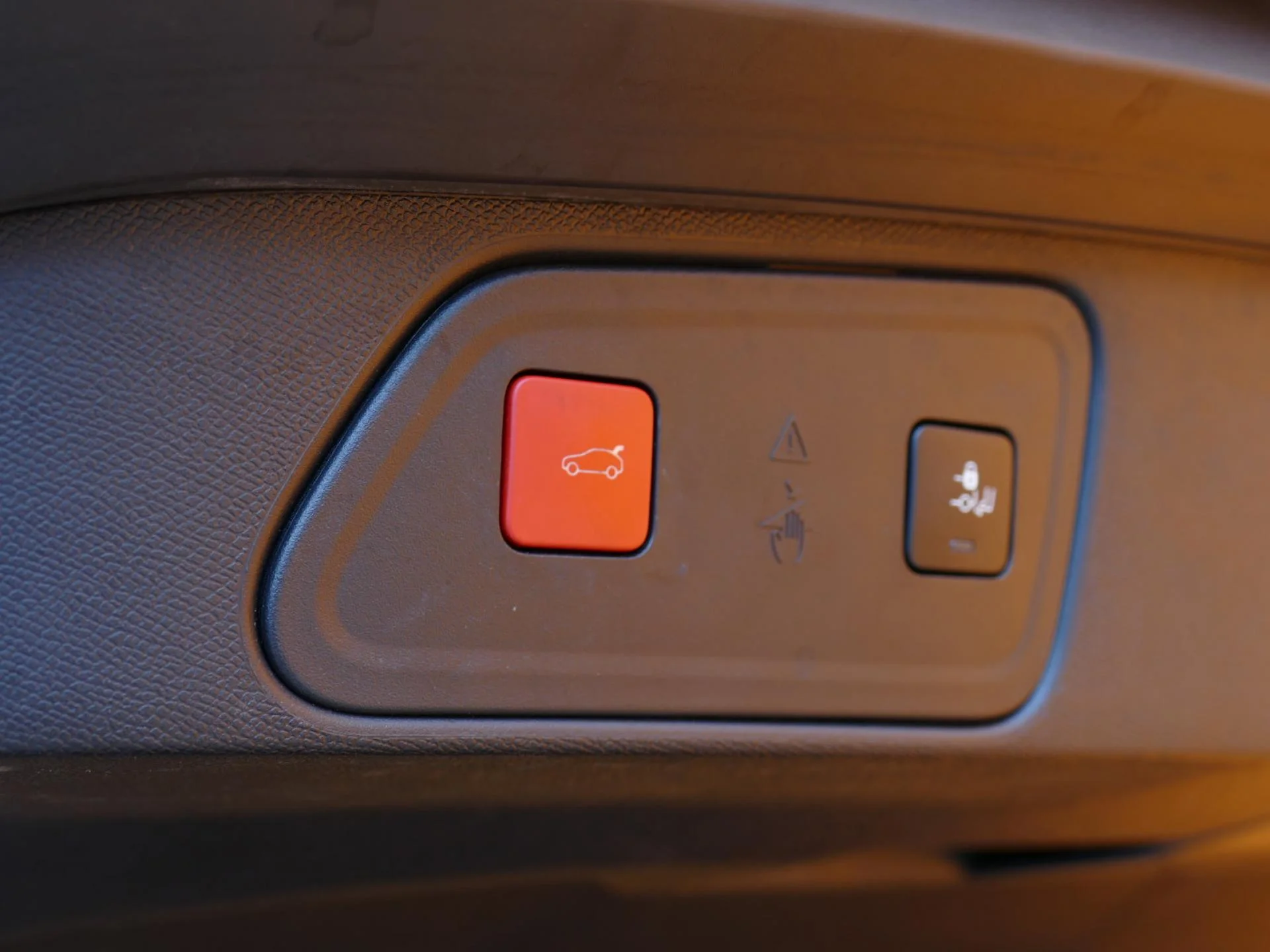PEUGEOT 3008 - Miniature 21 sur 32 - Cliquer pour voir cette photo