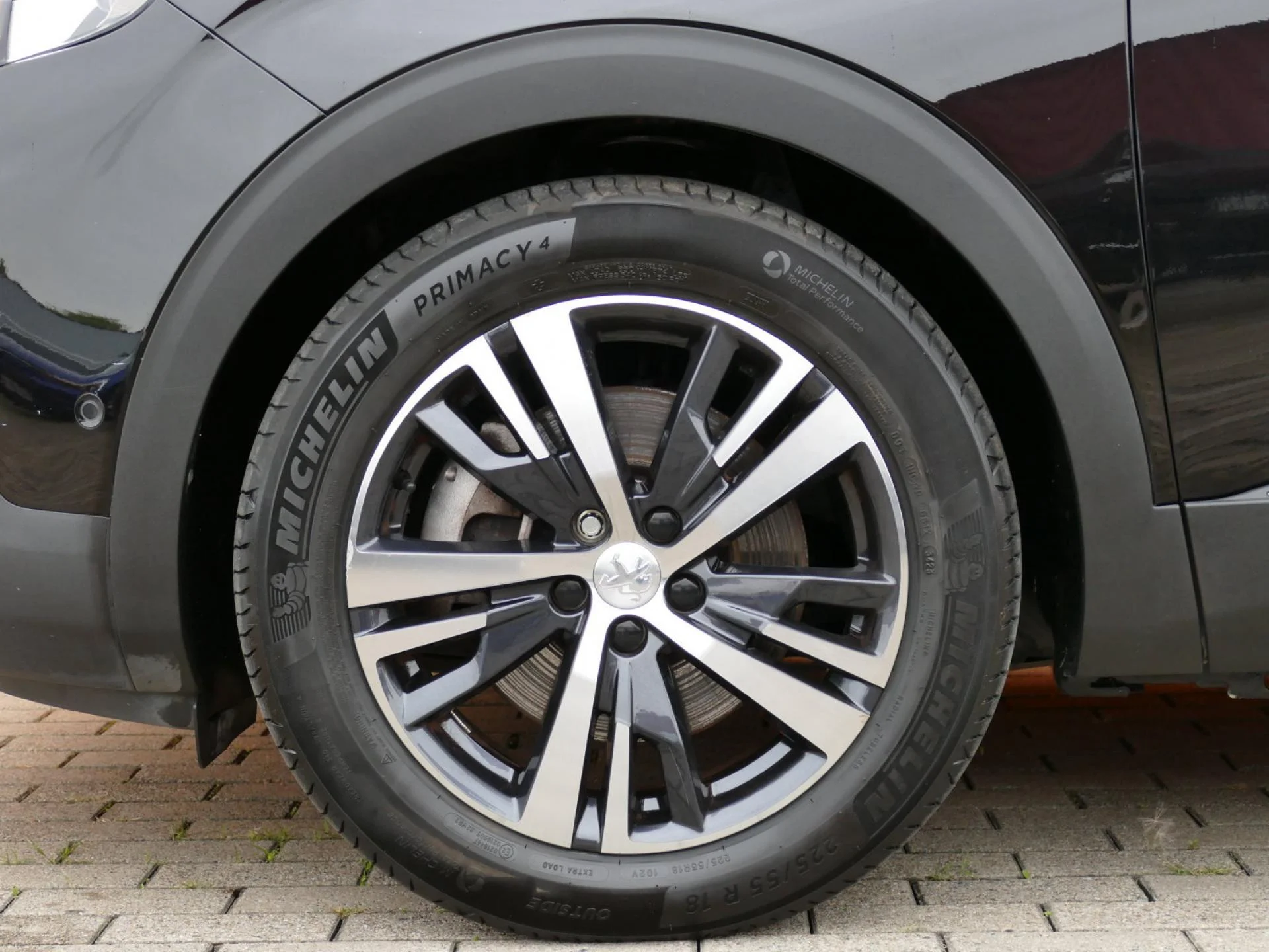 PEUGEOT 3008 - Miniature 33 sur 34 - Cliquer pour voir cette photo