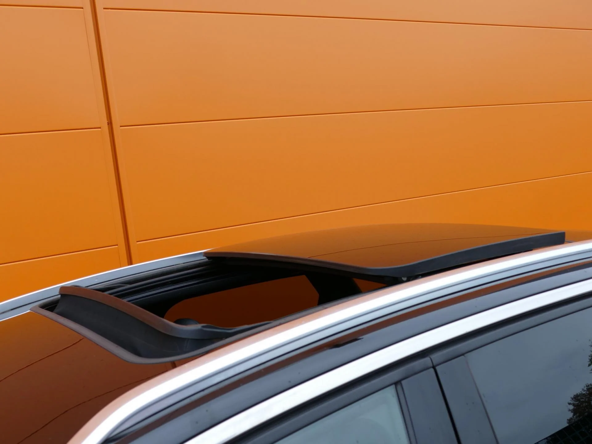 PEUGEOT 3008 - Miniature 27 sur 34 - Cliquer pour voir cette photo