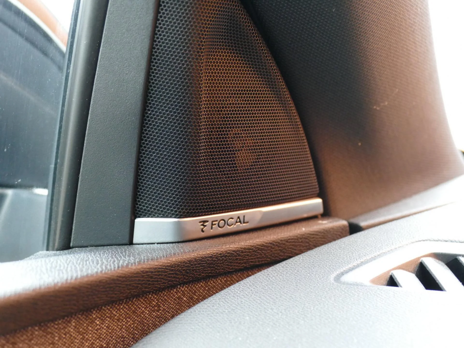 PEUGEOT 3008 - Miniature 20 sur 34 - Cliquer pour voir cette photo