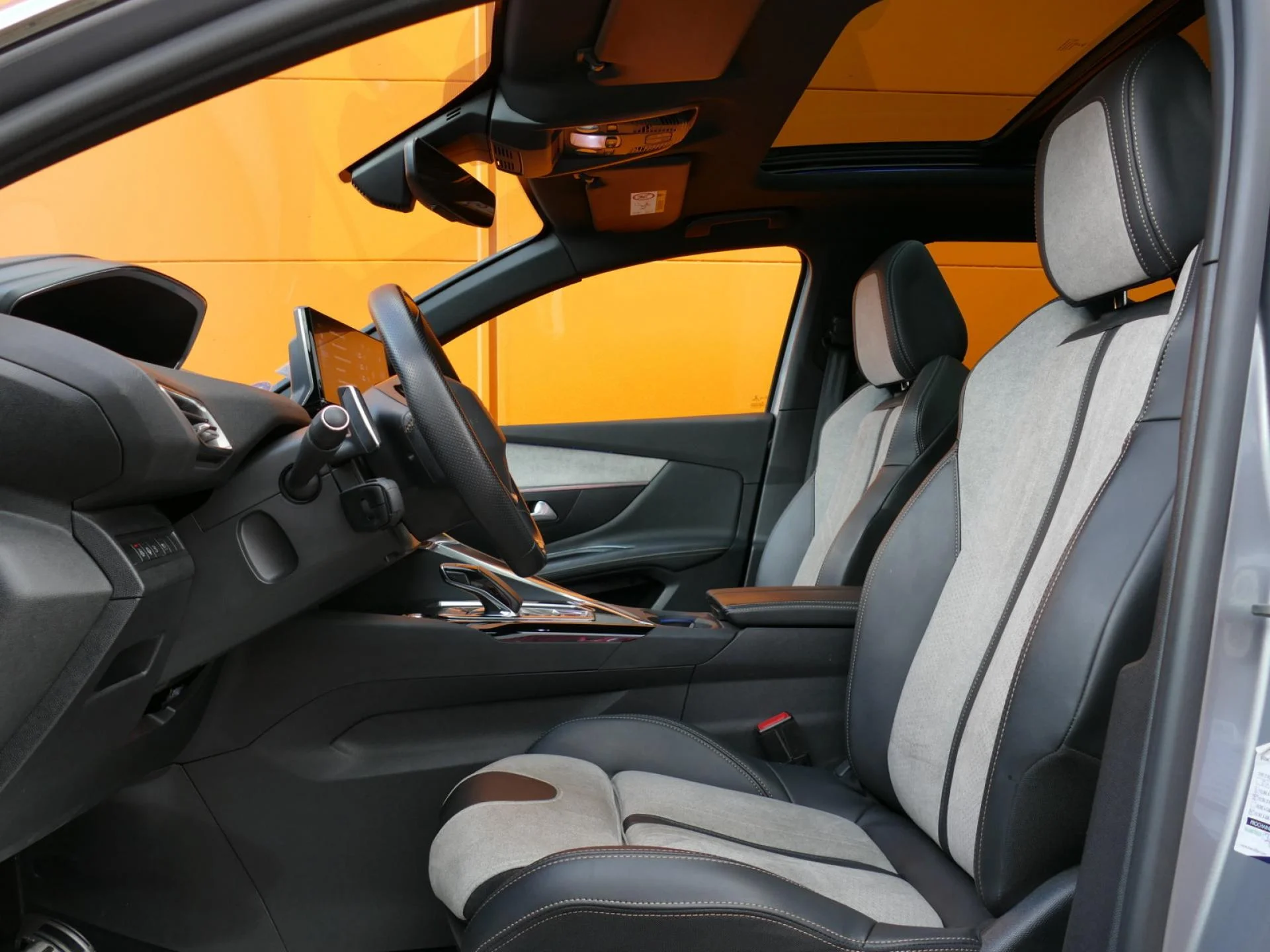 PEUGEOT 3008 - Miniature 6 sur 36 - Cliquer pour voir cette photo