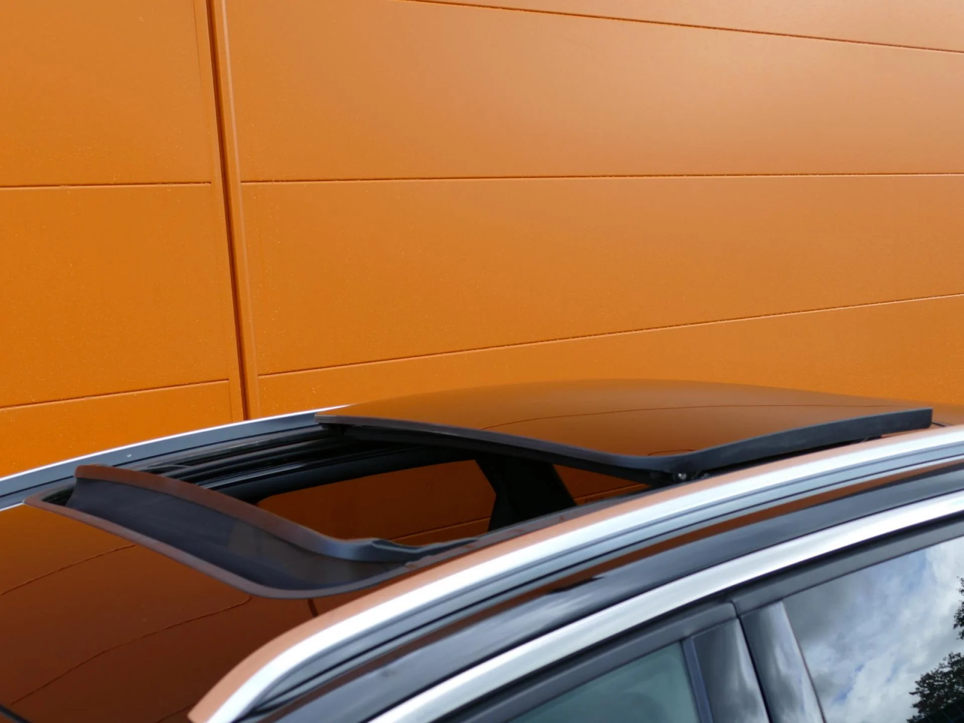 PEUGEOT 3008 - Miniature 30 sur 36 - Cliquer pour voir cette photo