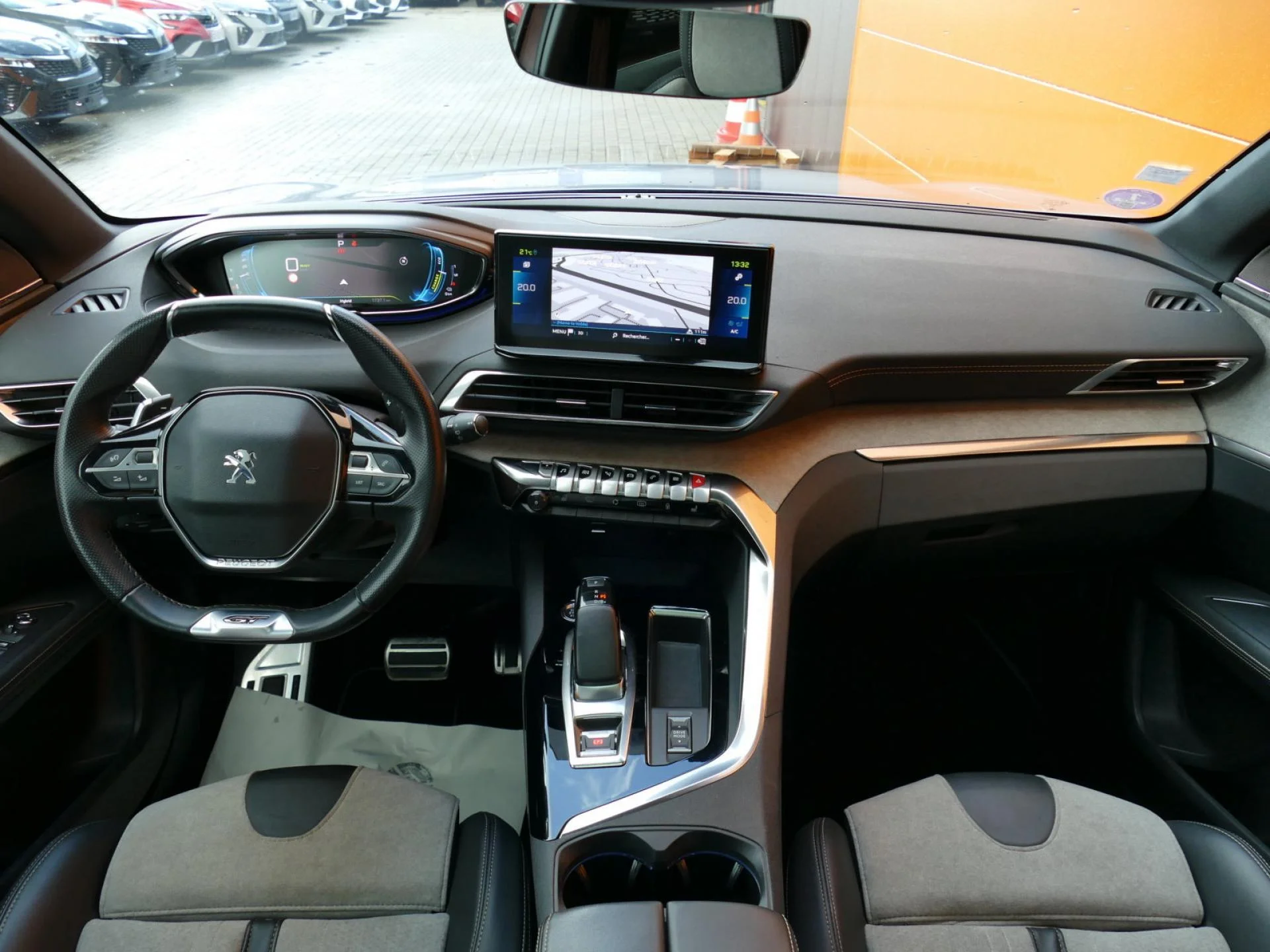PEUGEOT 3008 - Miniature 5 sur 36 - Cliquer pour voir cette photo