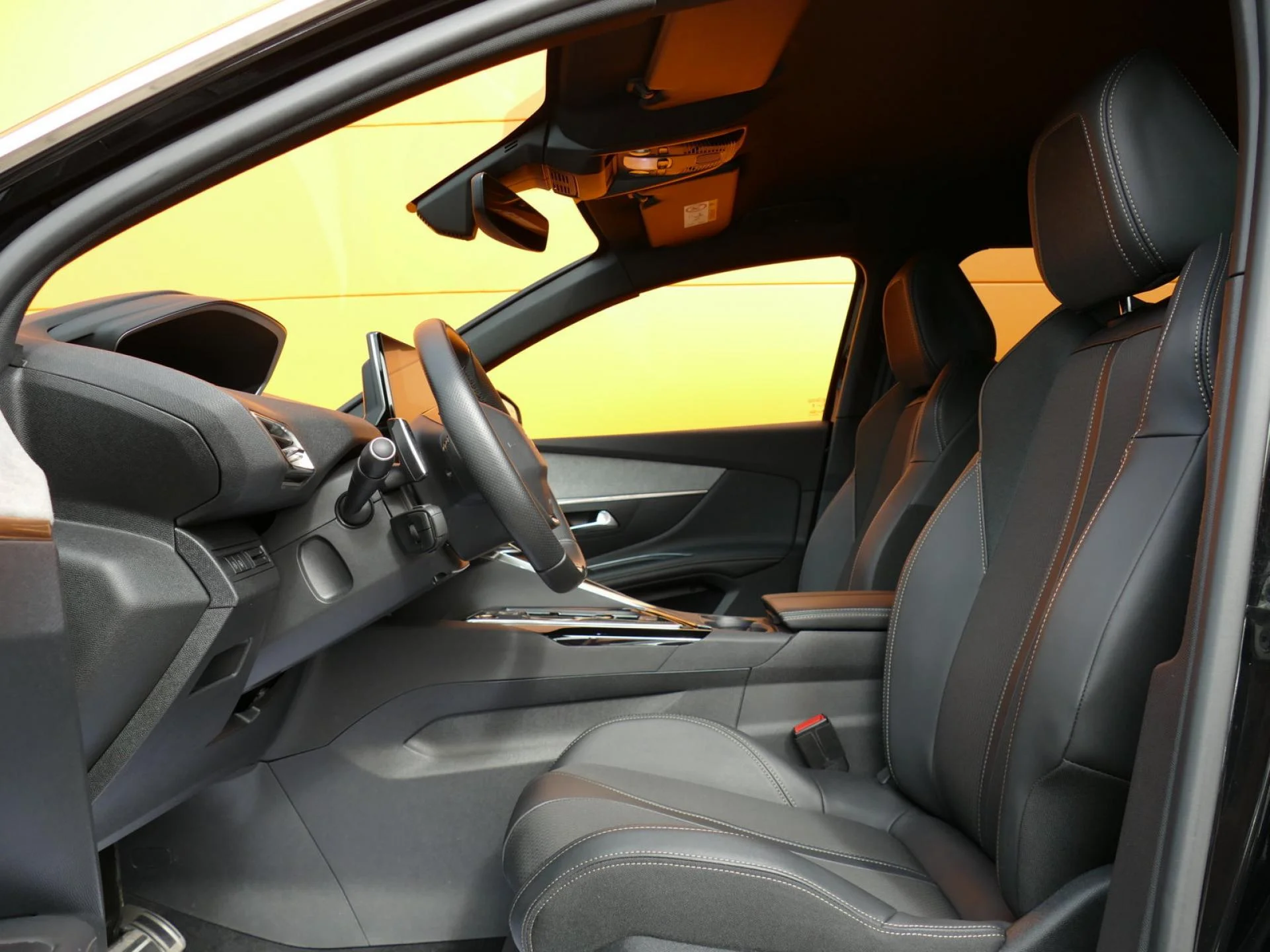 PEUGEOT 3008 - Miniature 7 sur 32 - Cliquer pour voir cette photo