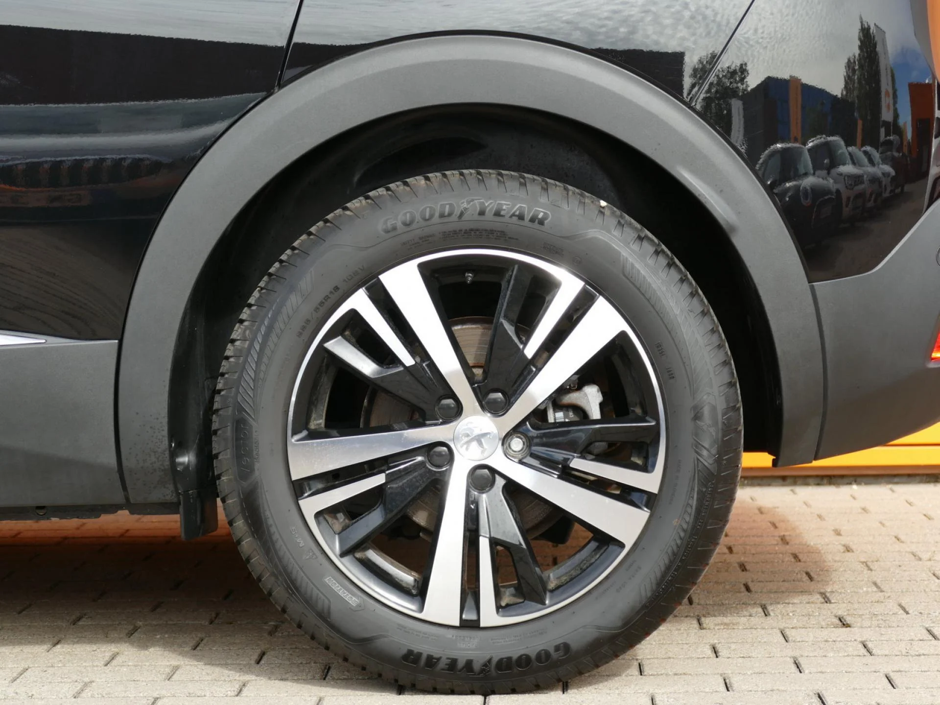 PEUGEOT 3008 - Miniature 32 sur 32 - Cliquer pour voir cette photo