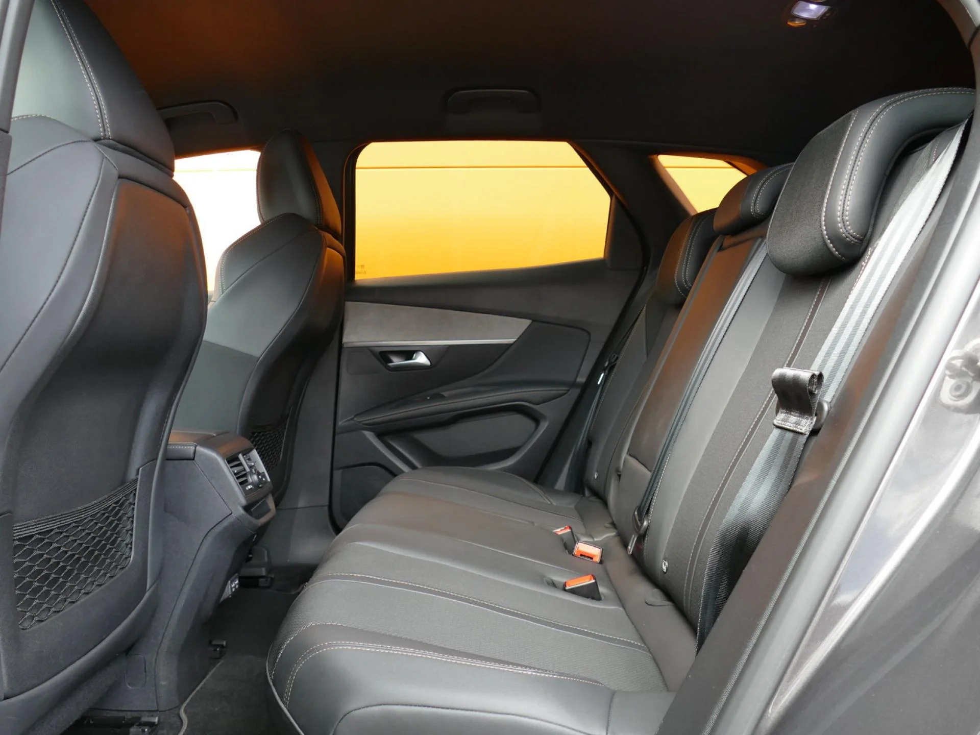 PEUGEOT 3008 - Miniature 6 sur 22 - Cliquer pour voir cette photo