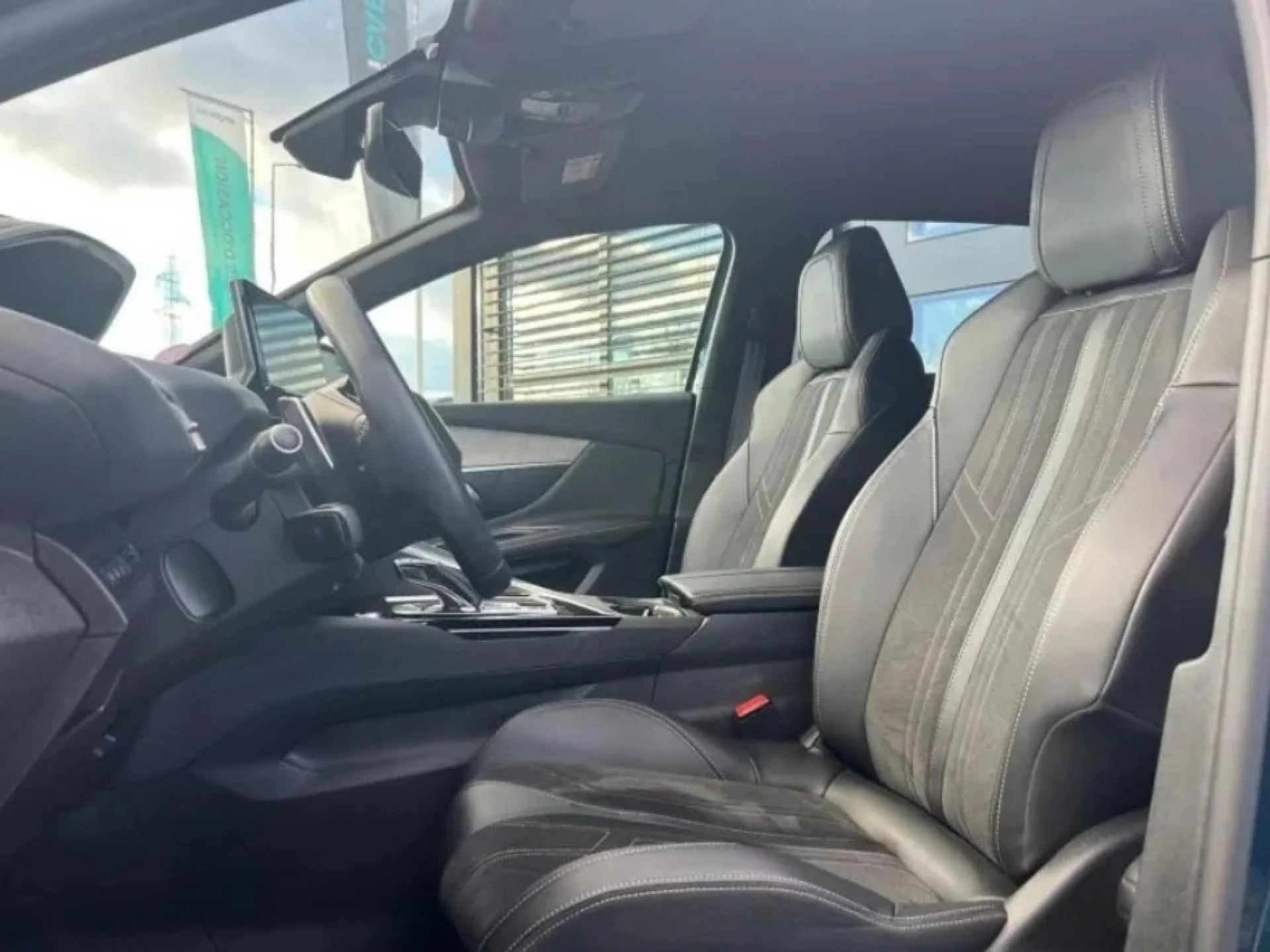 PEUGEOT 3008 - Miniature 3 sur 23 - Cliquer pour voir cette photo