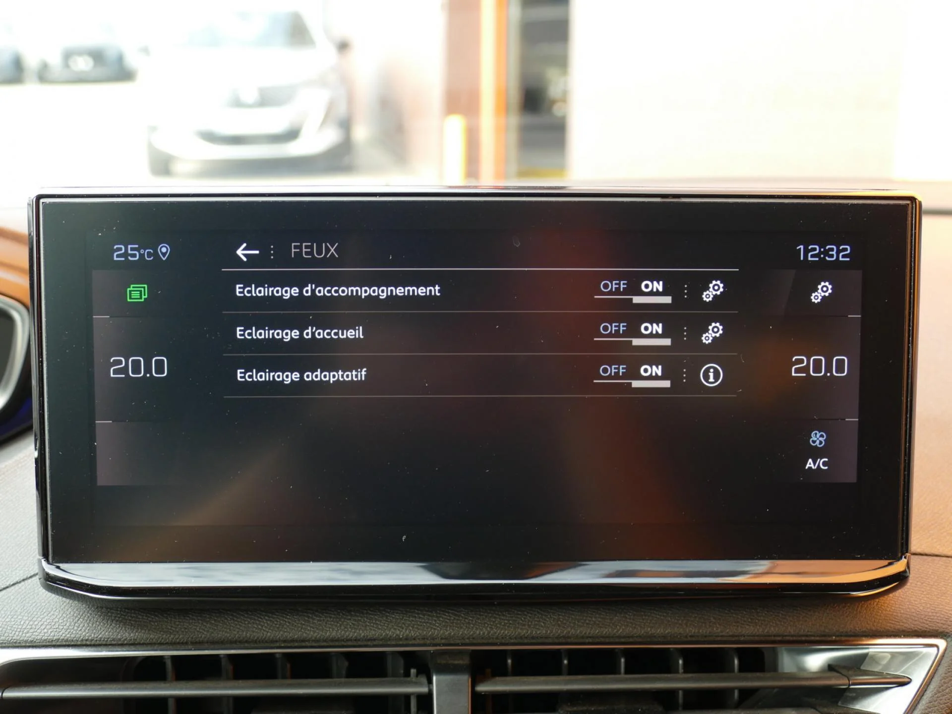 PEUGEOT 3008 - Miniature 11 sur 23 - Cliquer pour voir cette photo