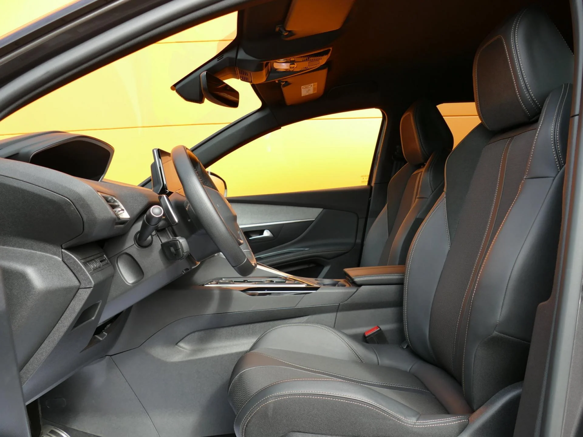 PEUGEOT 3008 - Miniature 7 sur 32 - Cliquer pour voir cette photo