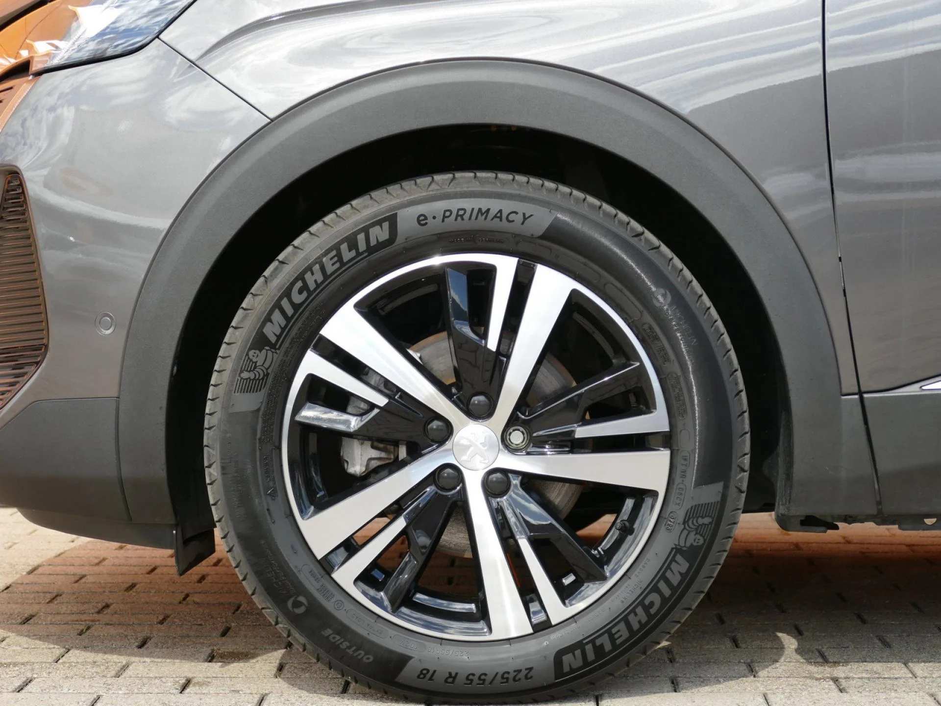 PEUGEOT 3008 - Miniature 33 sur 34 - Cliquer pour voir cette photo
