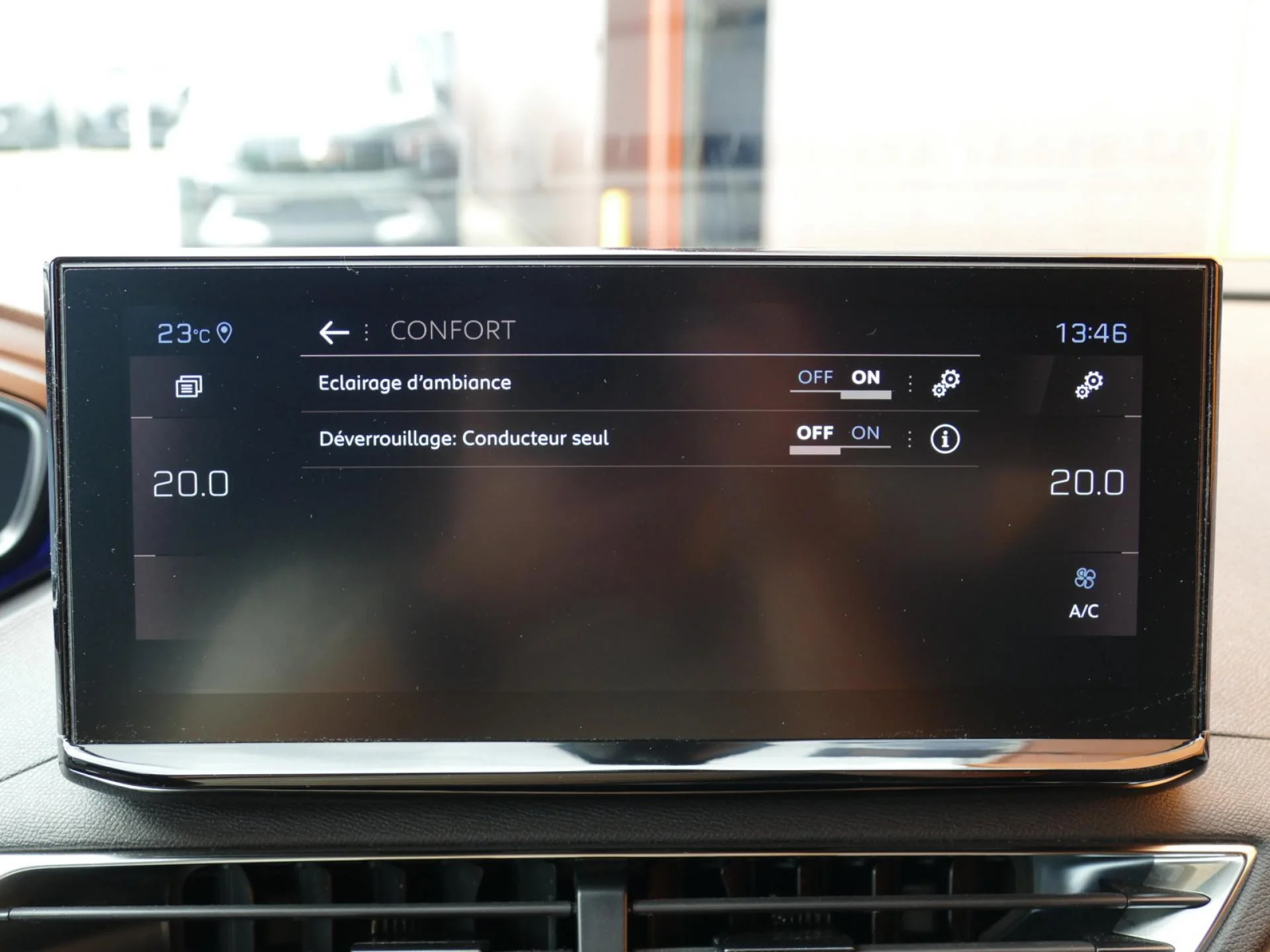 PEUGEOT 3008 - Miniature 14 sur 34 - Cliquer pour voir cette photo