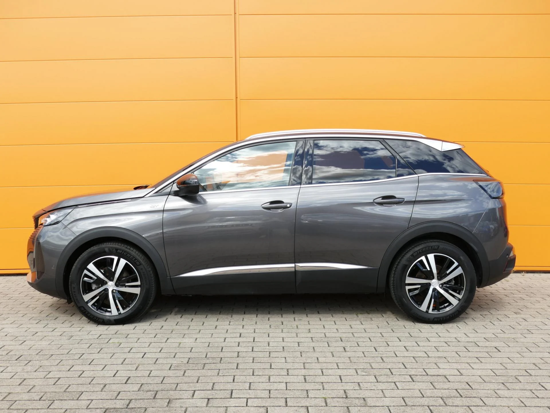 PEUGEOT 3008 - Miniature 4 sur 34 - Cliquer pour voir cette photo