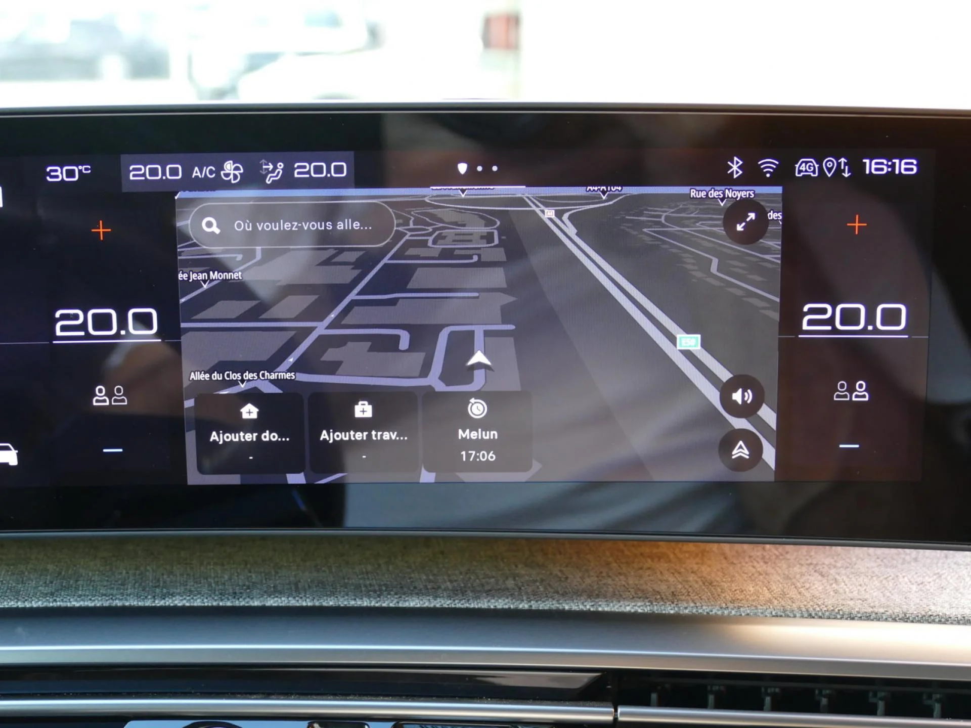 PEUGEOT 3008 - Miniature 9 sur 35 - Cliquer pour voir cette photo